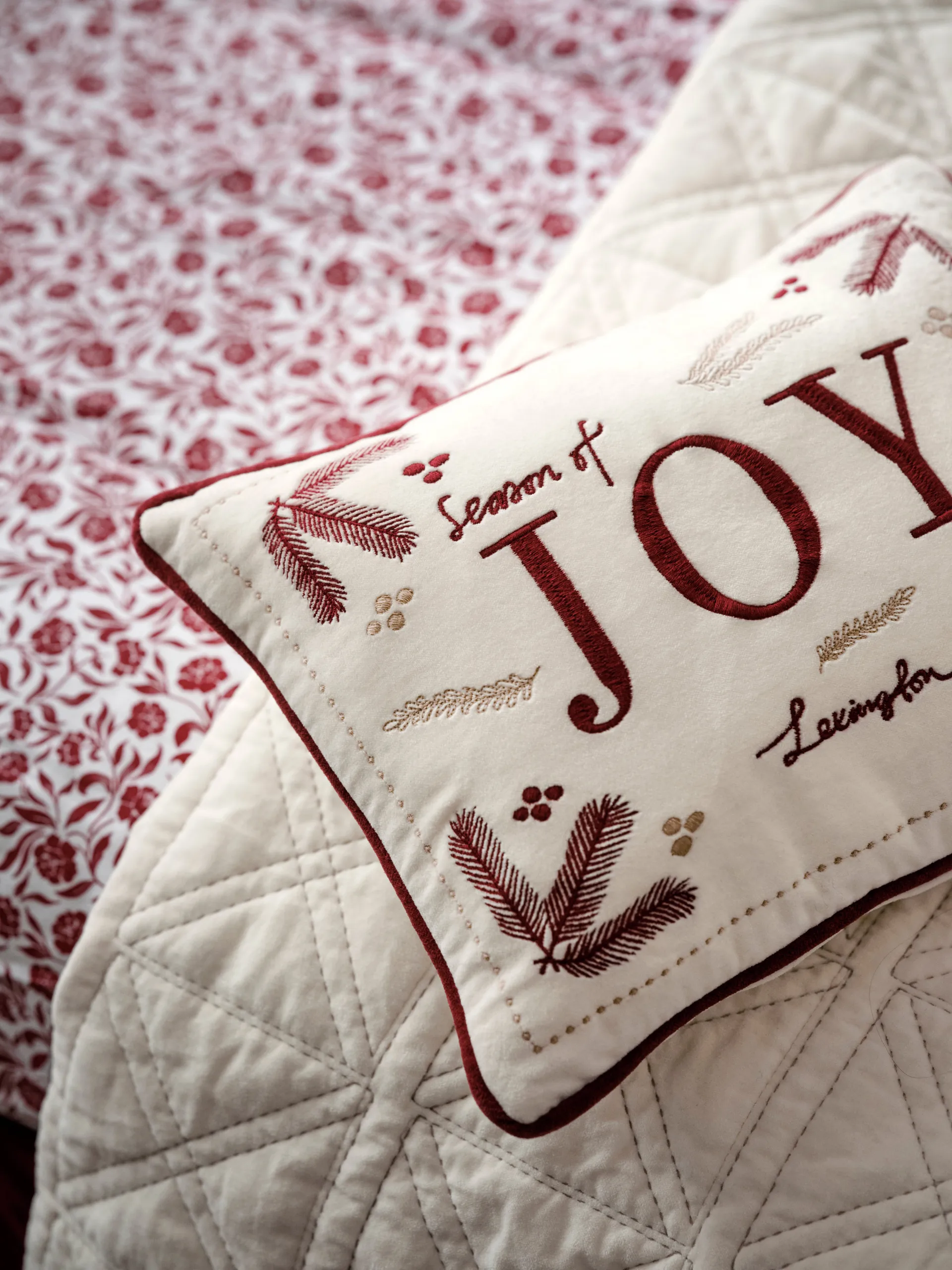 Poduszka Joy Organic Cotton Velvet 30x40 cm, Biało-czerwona Lexington