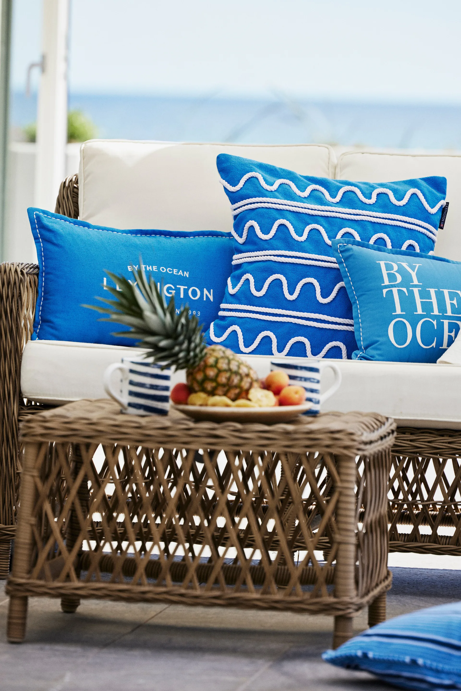 Poduszka Logo Embroided Linen/Cotton 30x50 cm, Blue Lexington