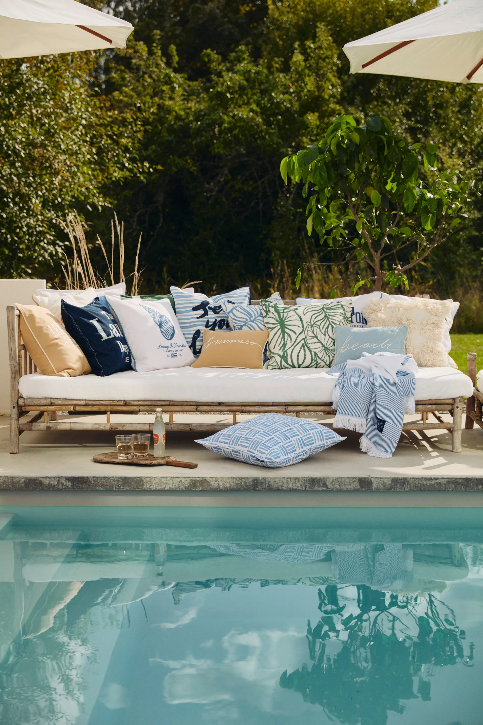 Poszewka na poduszkę z płótna bawełnianego z nadrukiem graficznym 50x50 cm, Blue-White Lexington