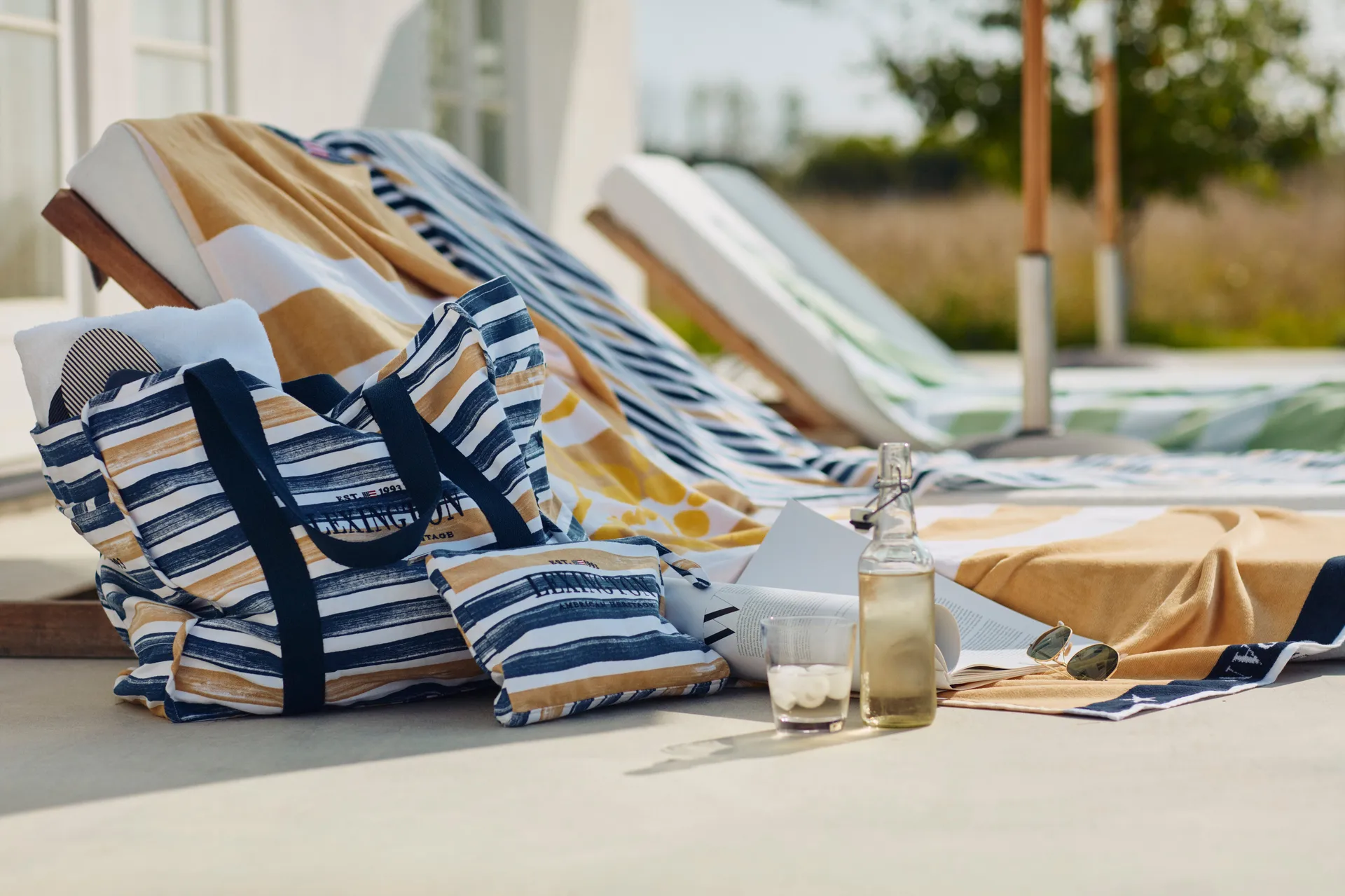 Ręcznik kąpielowy Striped Cotton Velour 100x180 cm, Niebieski-biały-owsiany Lexington