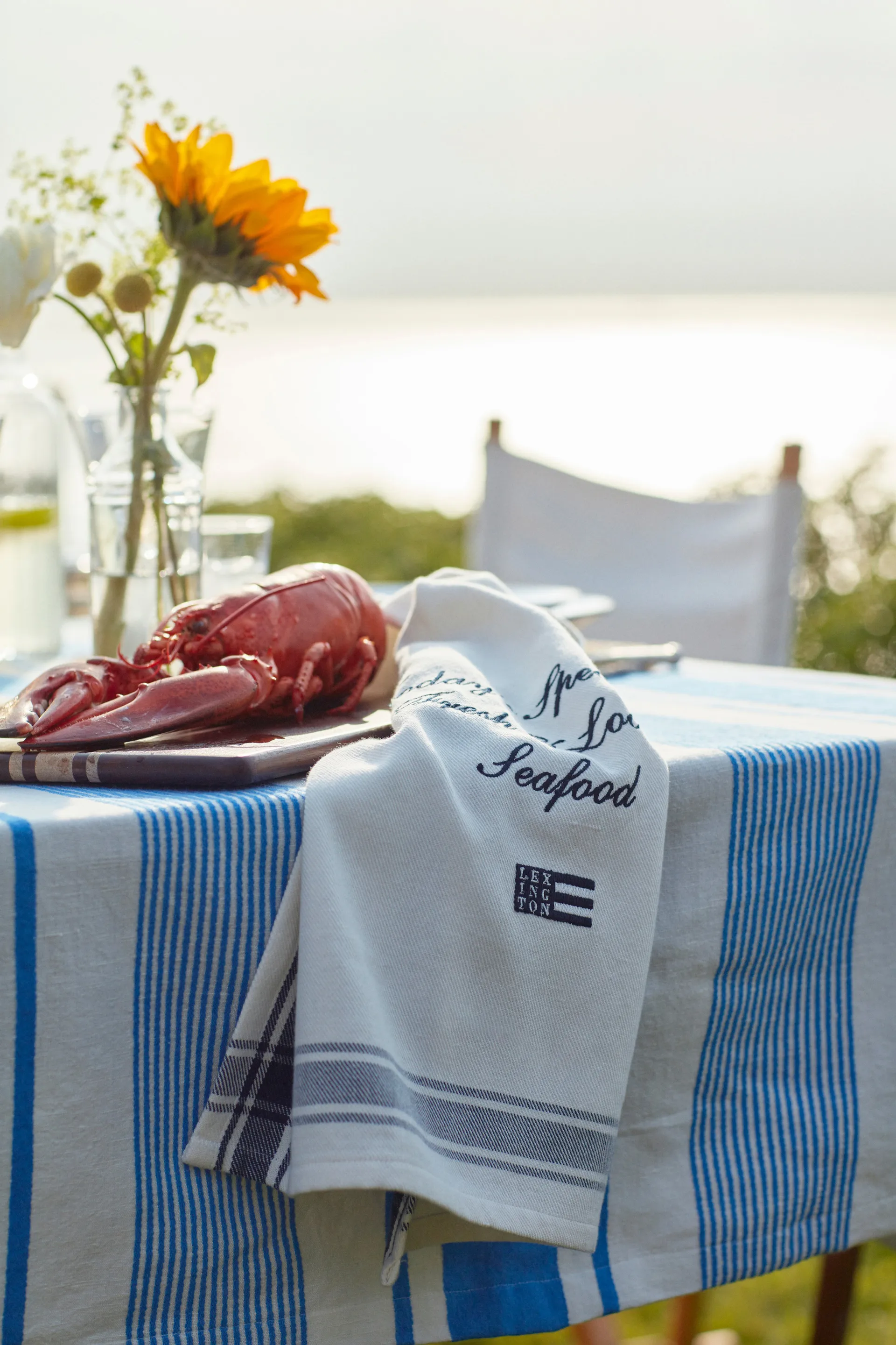 Striped Linen Cotton obrus 150x250 cm, Niebieski-biały Lexington