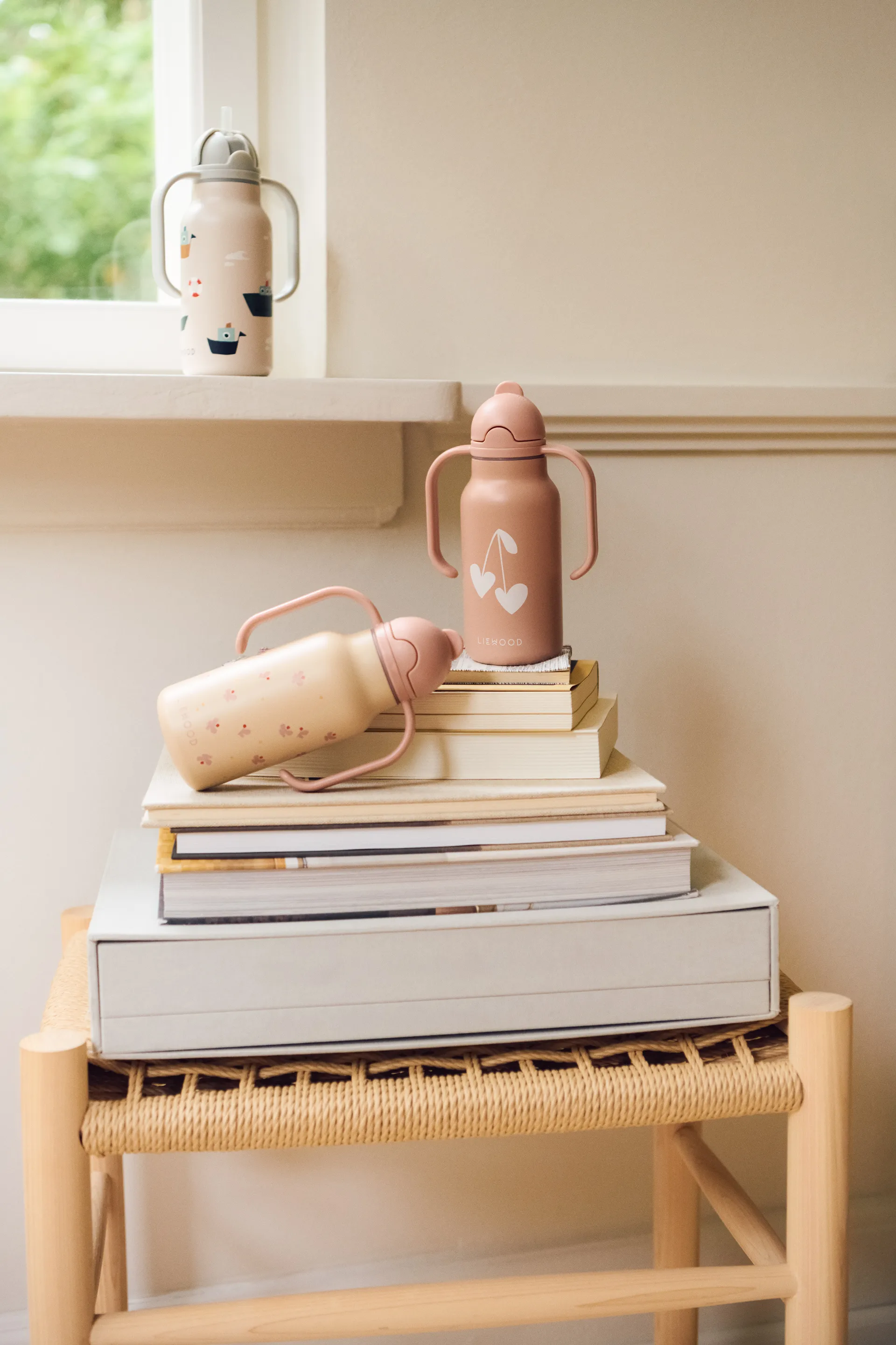 Butelka na wodę Kimmie 250 ml, Mini Butterfly-apple blossom Liewood