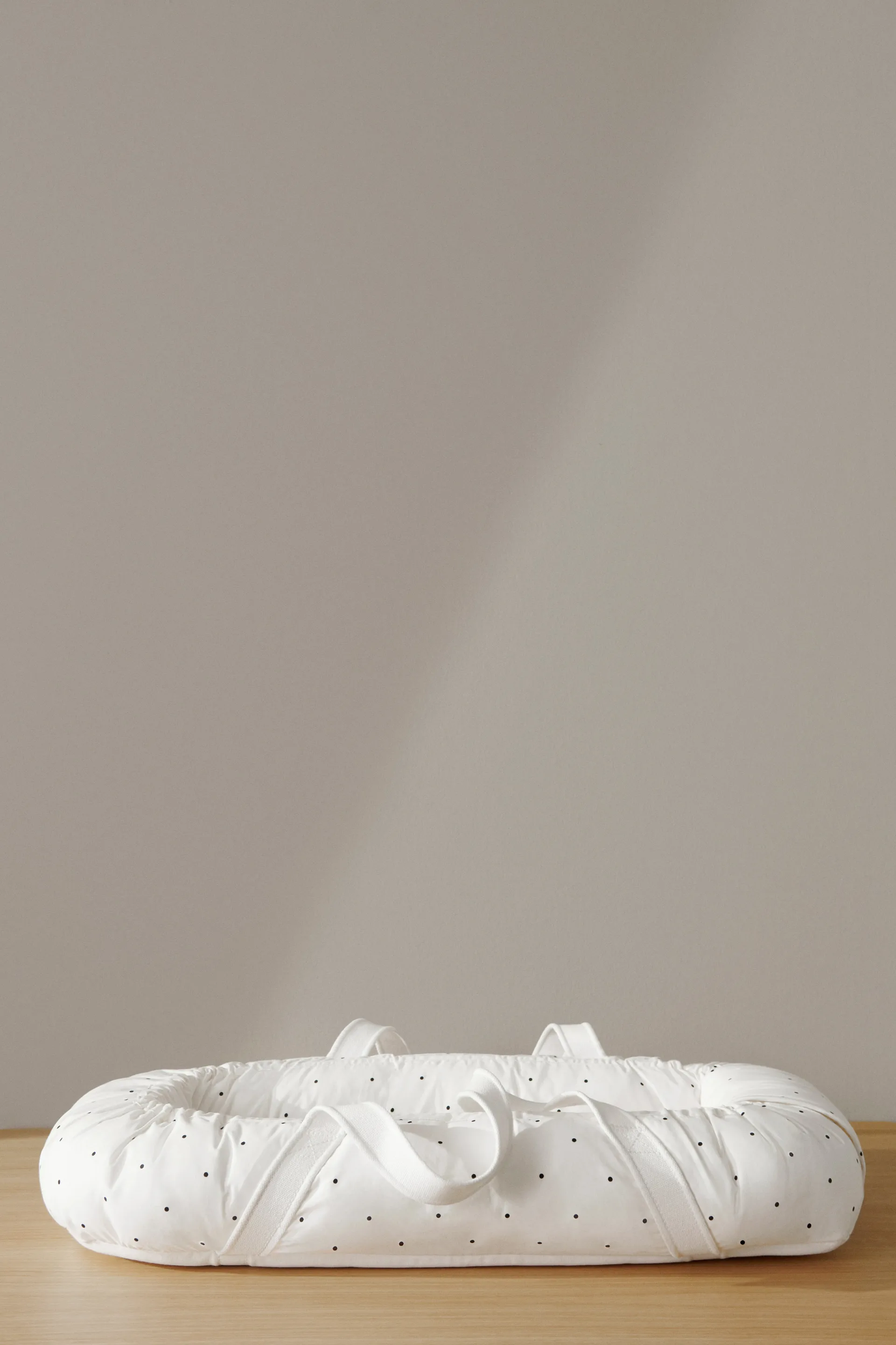 Gro printed babynest, Classic dot creme de la creme Liewood