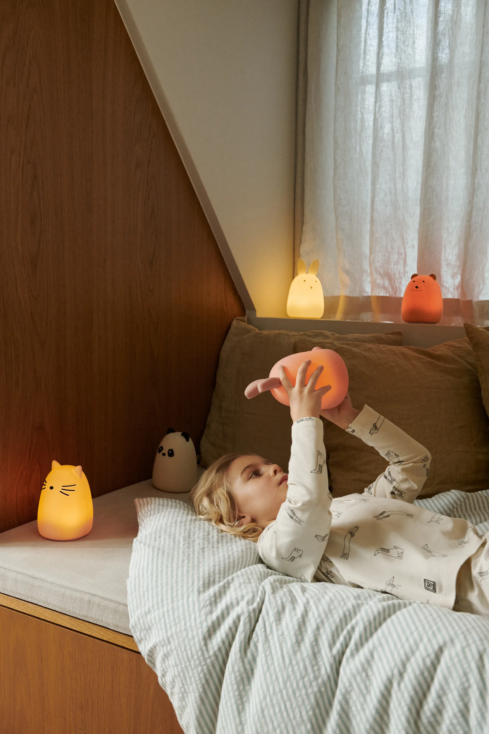 Lampka nocna Winston - panda, Panda creme de la creme Liewood