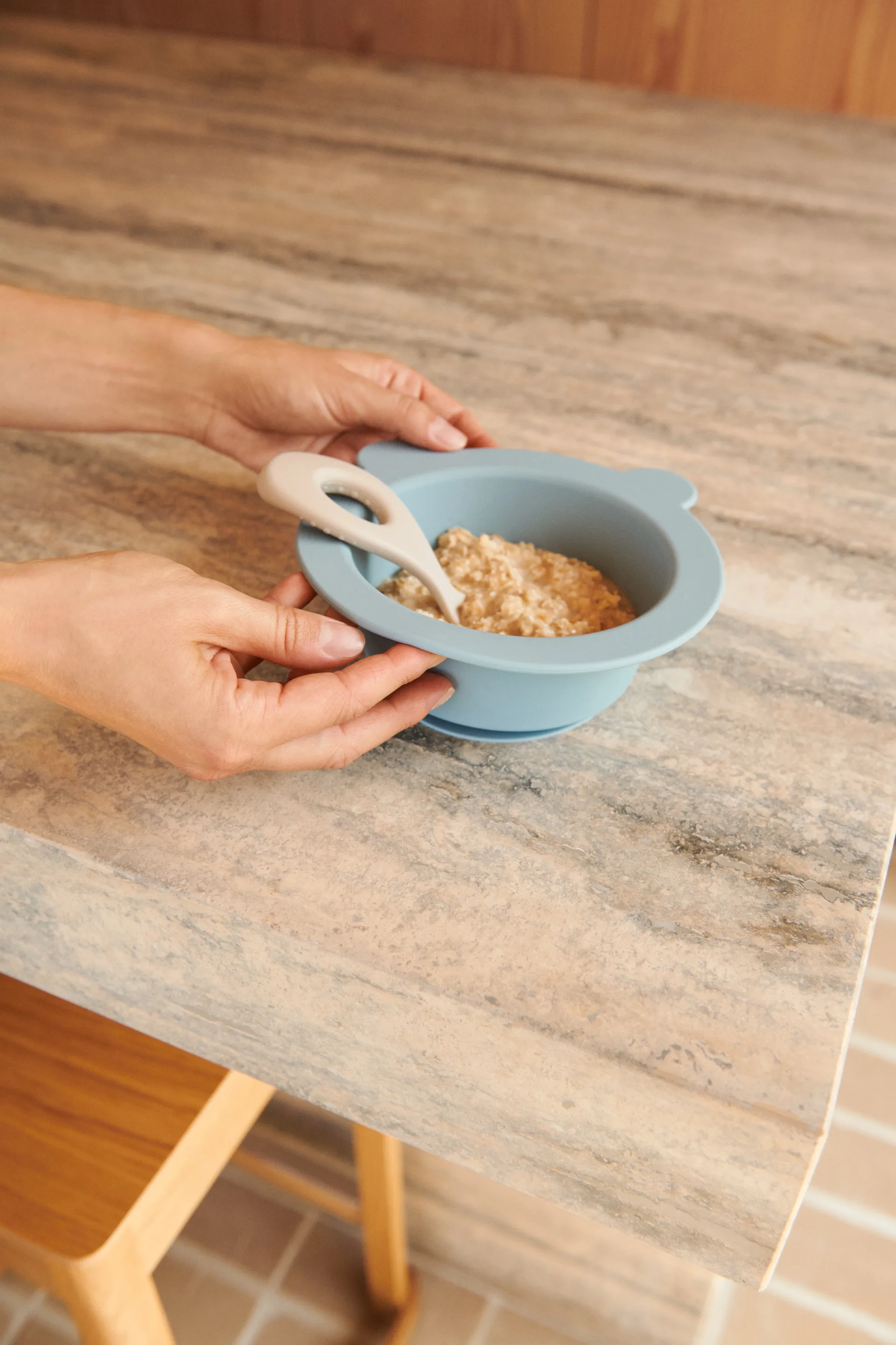 Miska z przyssawką Peony Ø16 cm 2 części, Sea blue-Whale blue Liewood