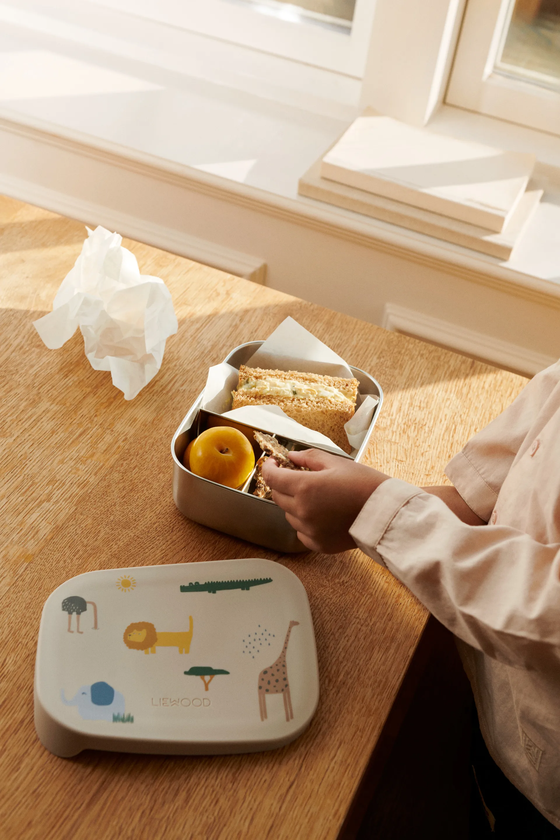 Pojemnik na lunch Arthur 13,5x17 cm, Safari sandy mix Liewood