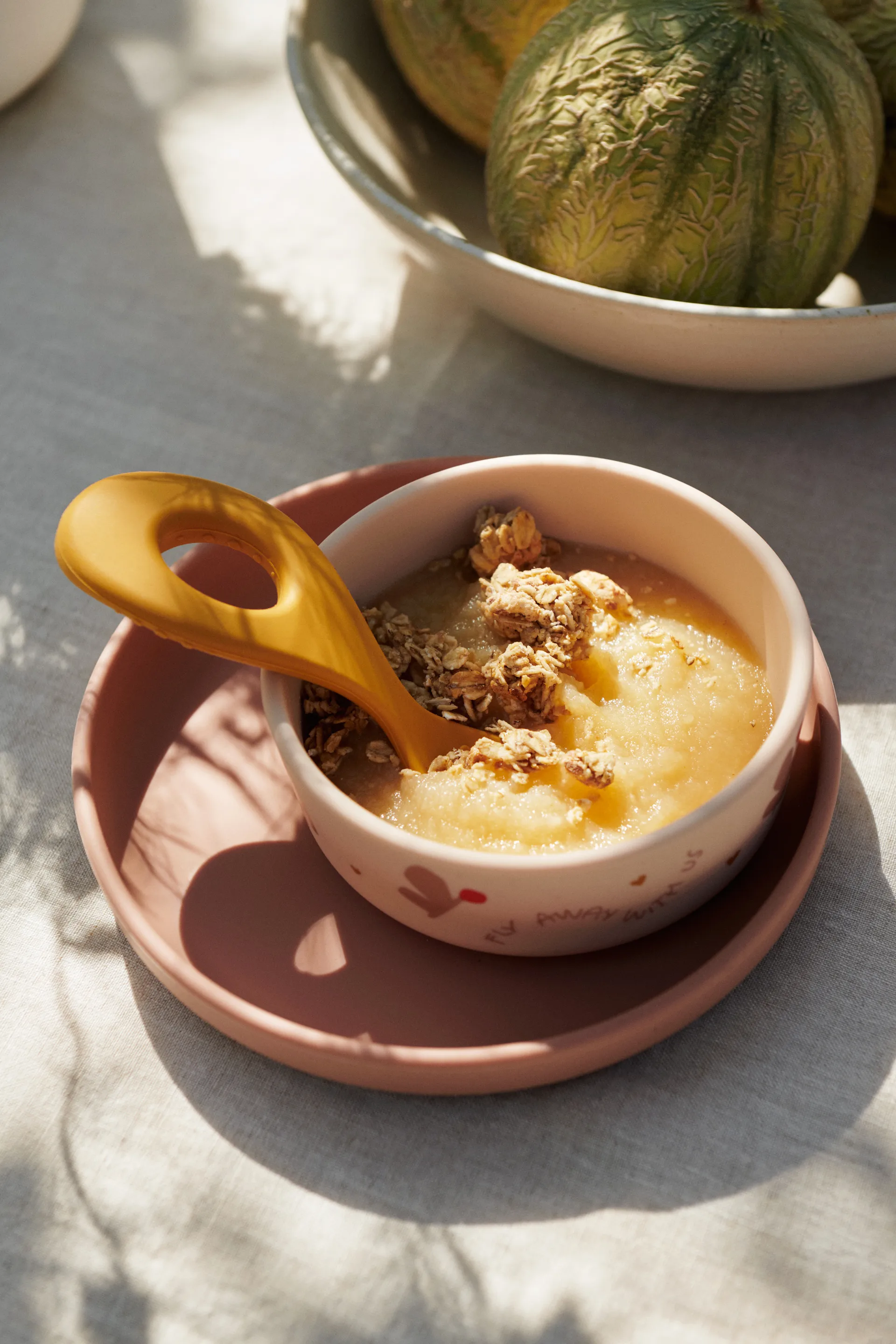 Zestaw naczyń z nadrukiem Vivi, 4 części, Butterfly-apple blossom Liewood