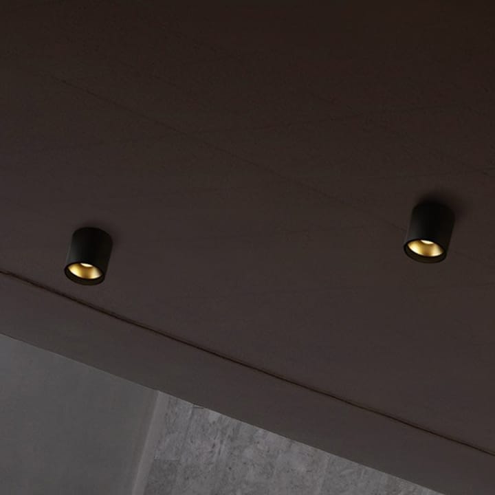 Reflektor Solo Round, black/gold, 3000 kelvin Light-Point