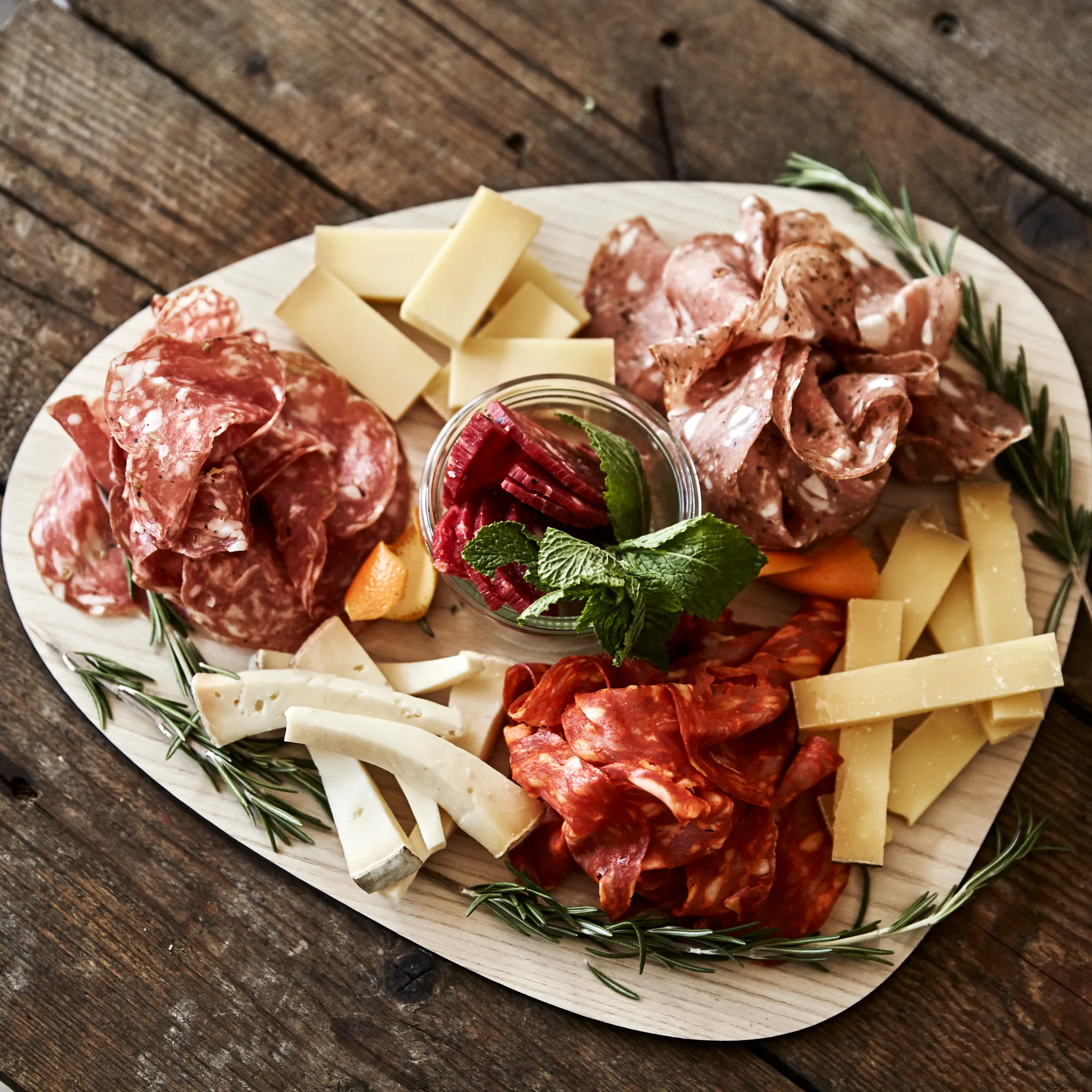 Cięcie & Deska do krojenia w kształcie łuku L, Jesion LIND DNA