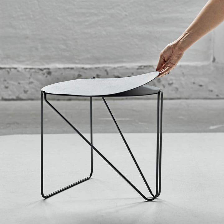 Curve Chameleon Hippo stolik boczny , Black-anthracite LIND DNA
