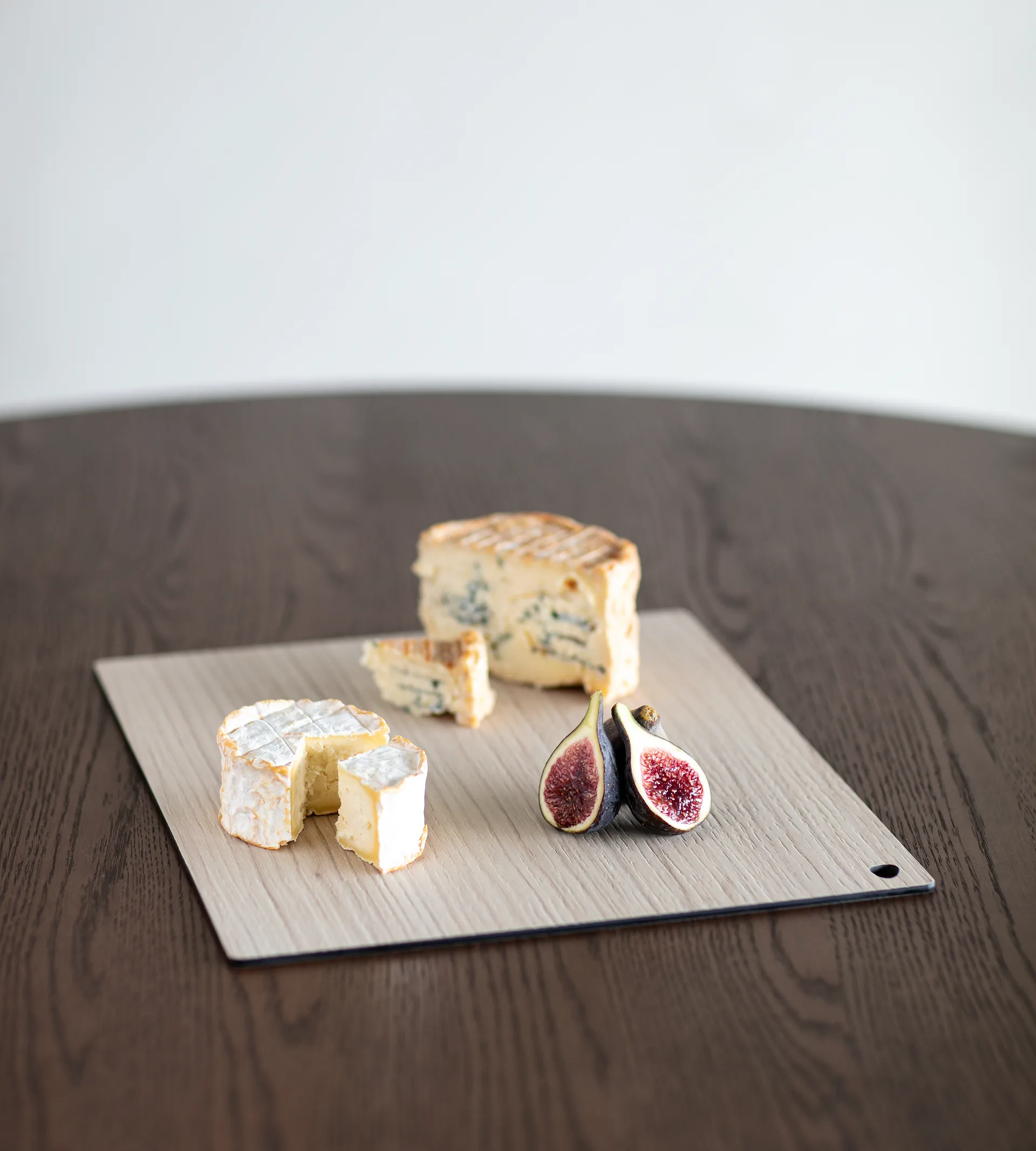 Cut & Serve kwadratowa deska do krojenia L, Jesion LIND DNA