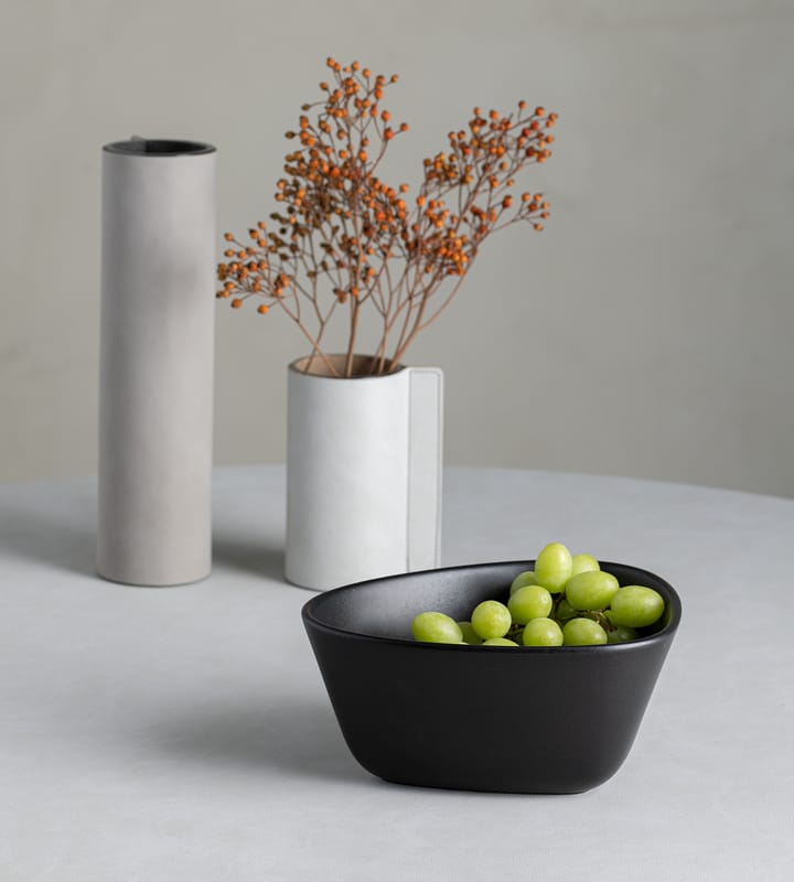 Miska Curve Stoneware M 20x22 cm, Black LIND DNA