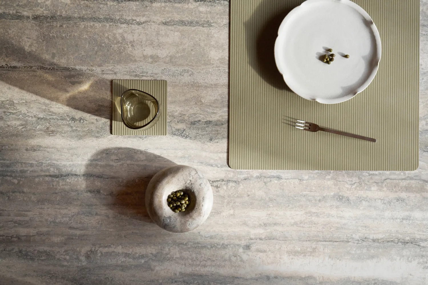 Podkładka na stół Corduroy square L, Herbal Dust LIND DNA