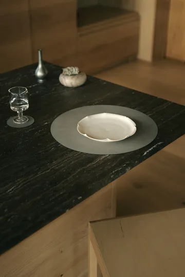 Podkładka na stół Nupo - Light grey, circle, L - LIND DNA