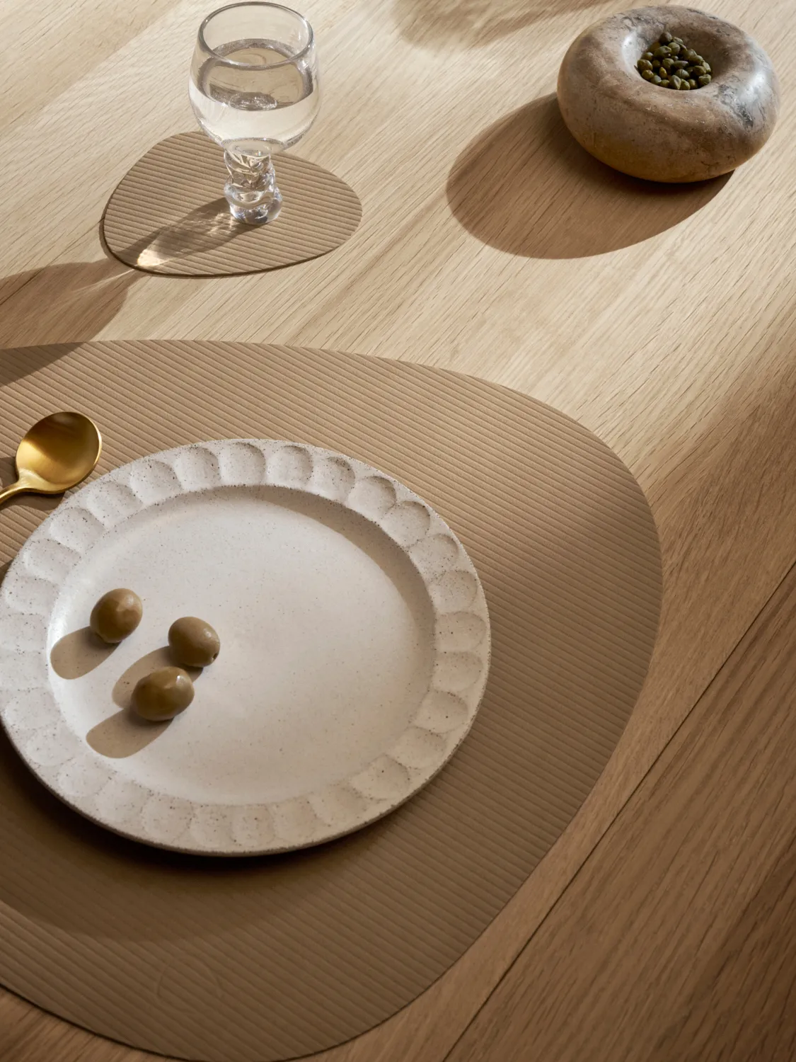 Podkładka pod szklankę Corduroy curve, Nougat LIND DNA