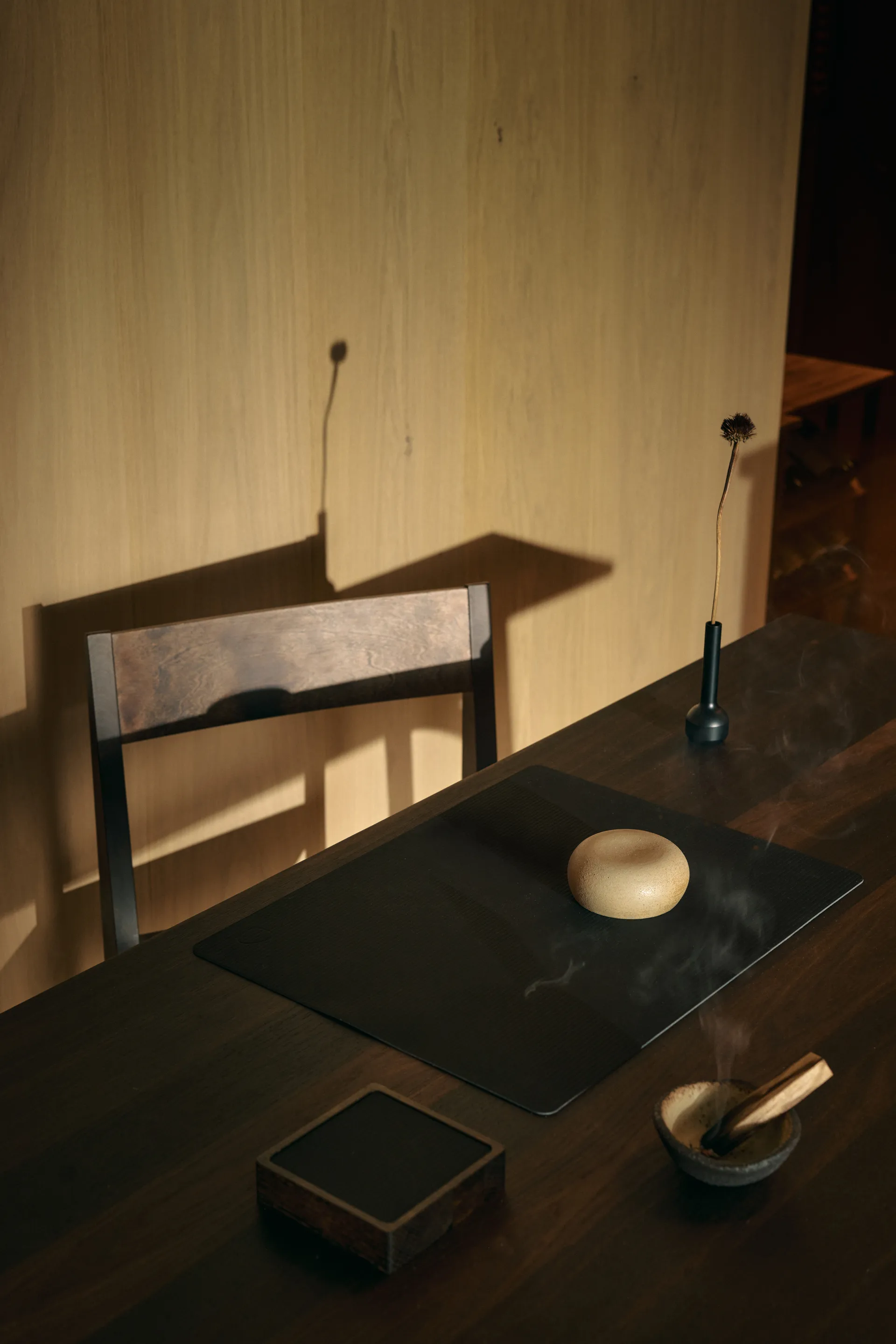 Podkładka pod szklankę Corduroy square, Black ink LIND DNA