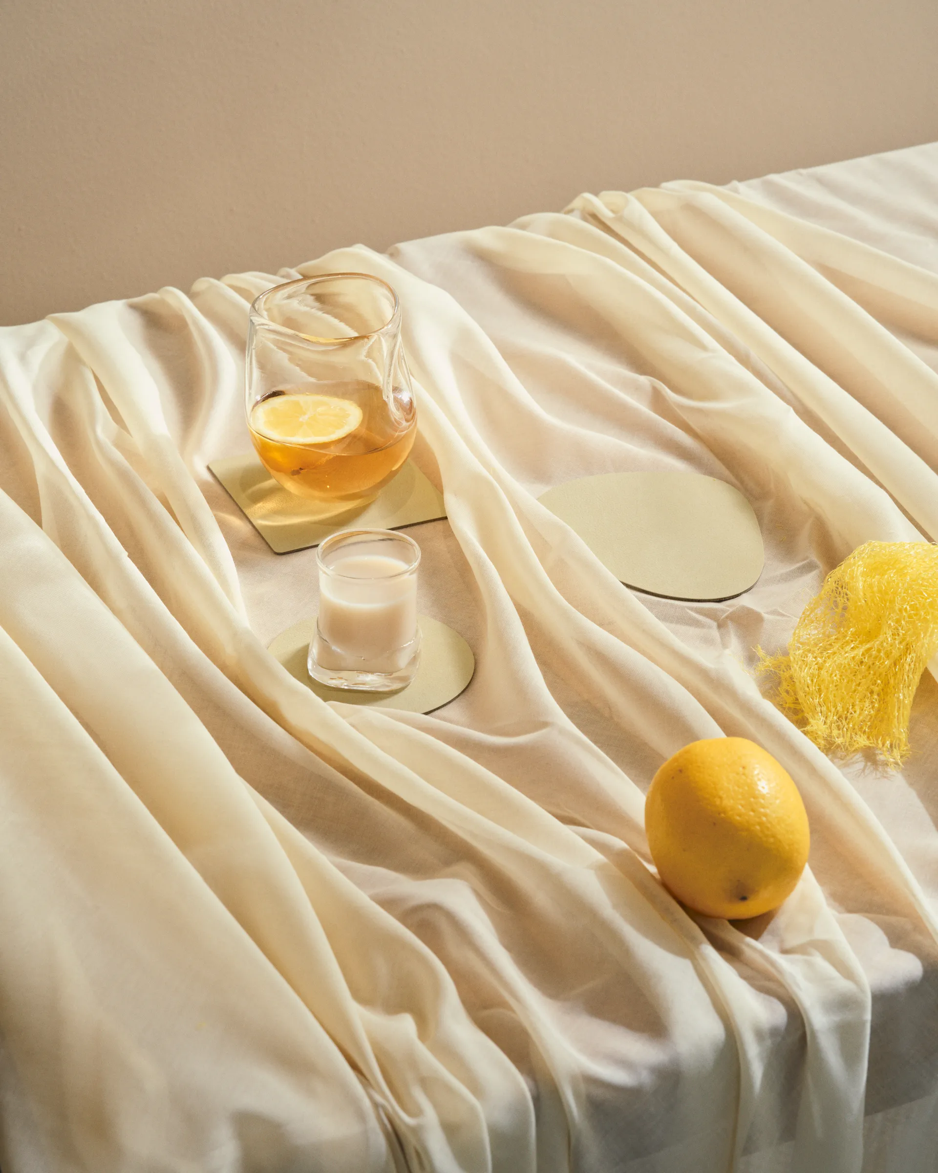 Podkładka pod szklankę Nupo Curve, Lemon sorbet LIND DNA