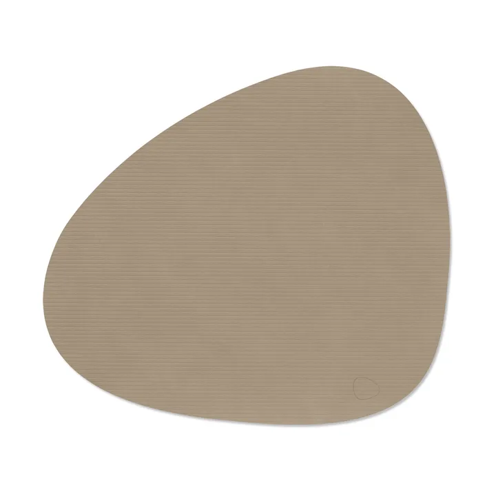 Podkładka stołowa Corduroy curve L - Clay Brown, 44x37 cm - LIND DNA