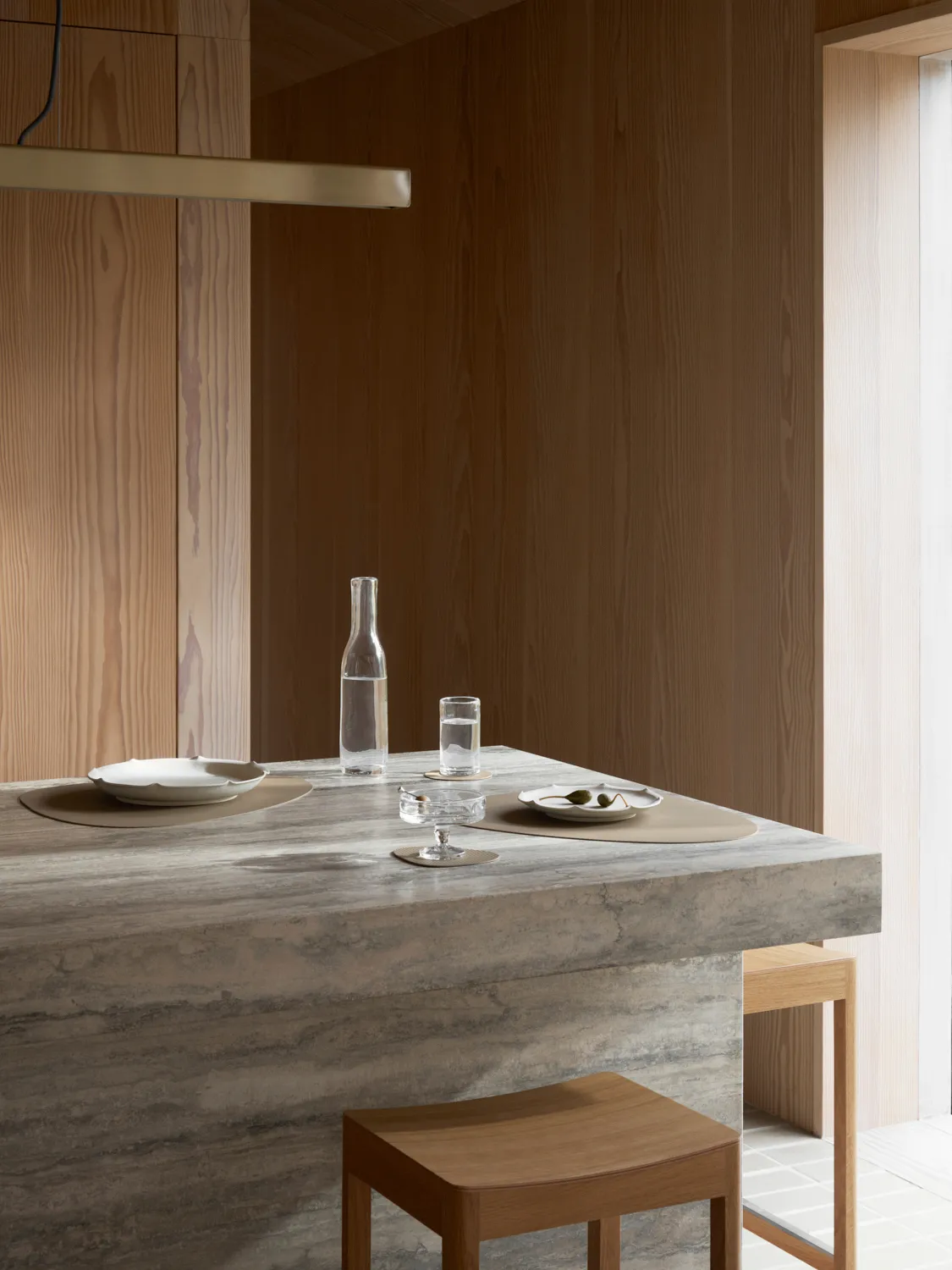 Podkładka stołowa Corduroy curve L, Clay Brown LIND DNA