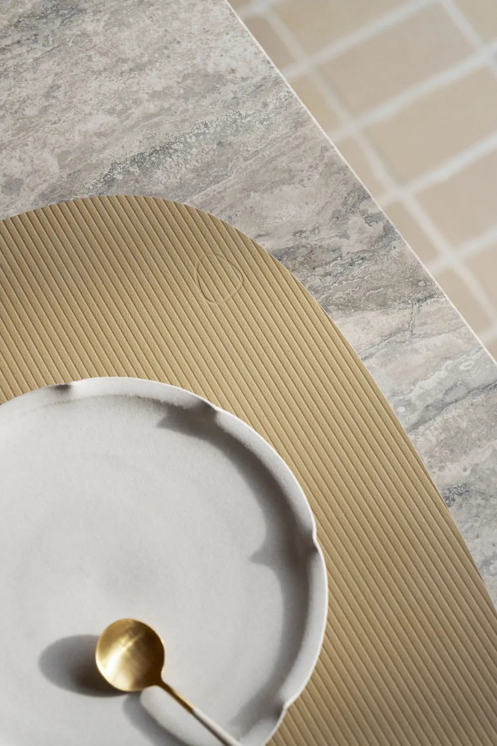 Podkładka stołowa Corduroy curve L, Lemon Sorbet LIND DNA