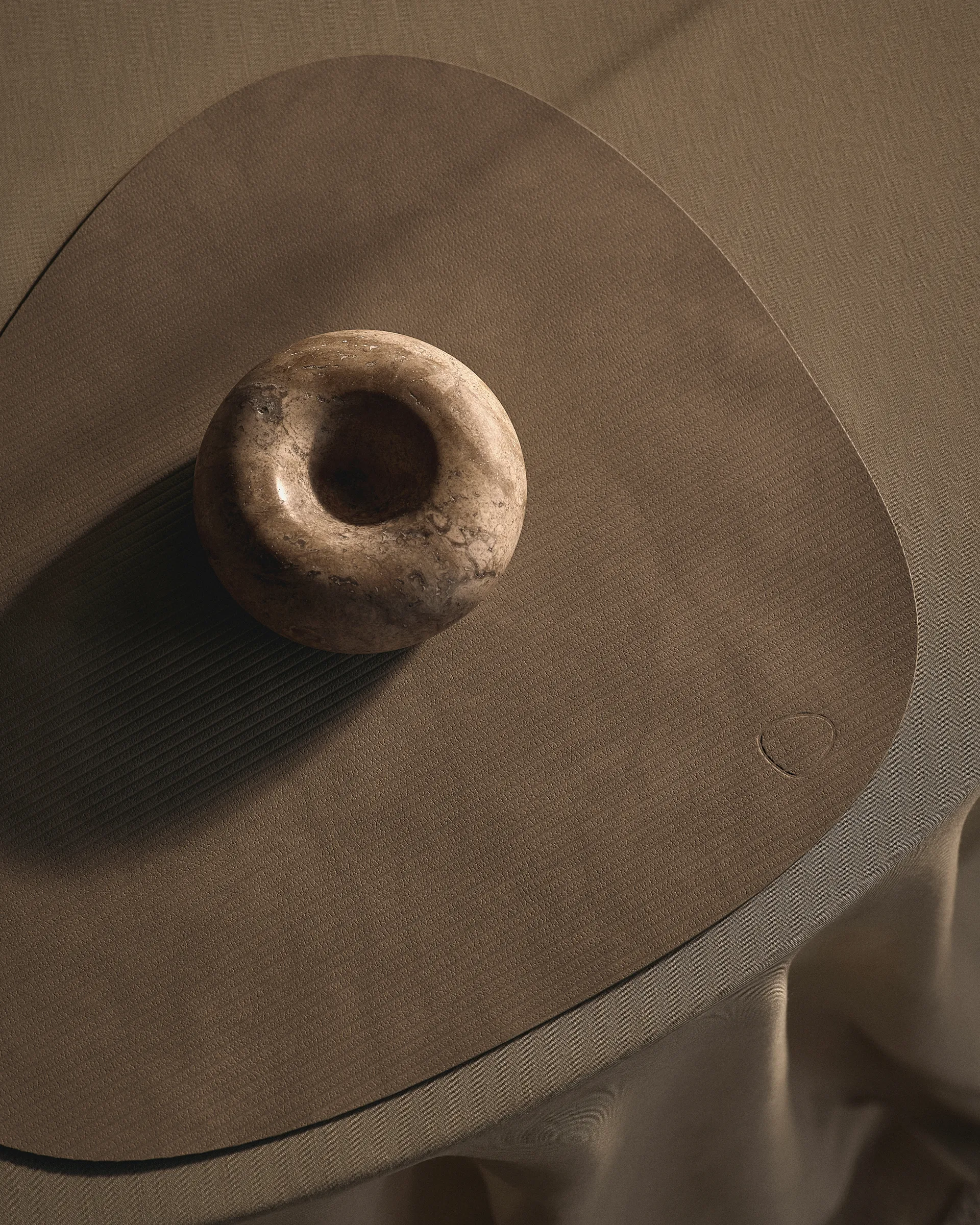 Podkładka stołowa Corduroy curve L, Nomad Grey LIND DNA