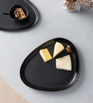 Półmisek do serwowania Curve Stoneware 30x35 cm - Black - LIND DNA