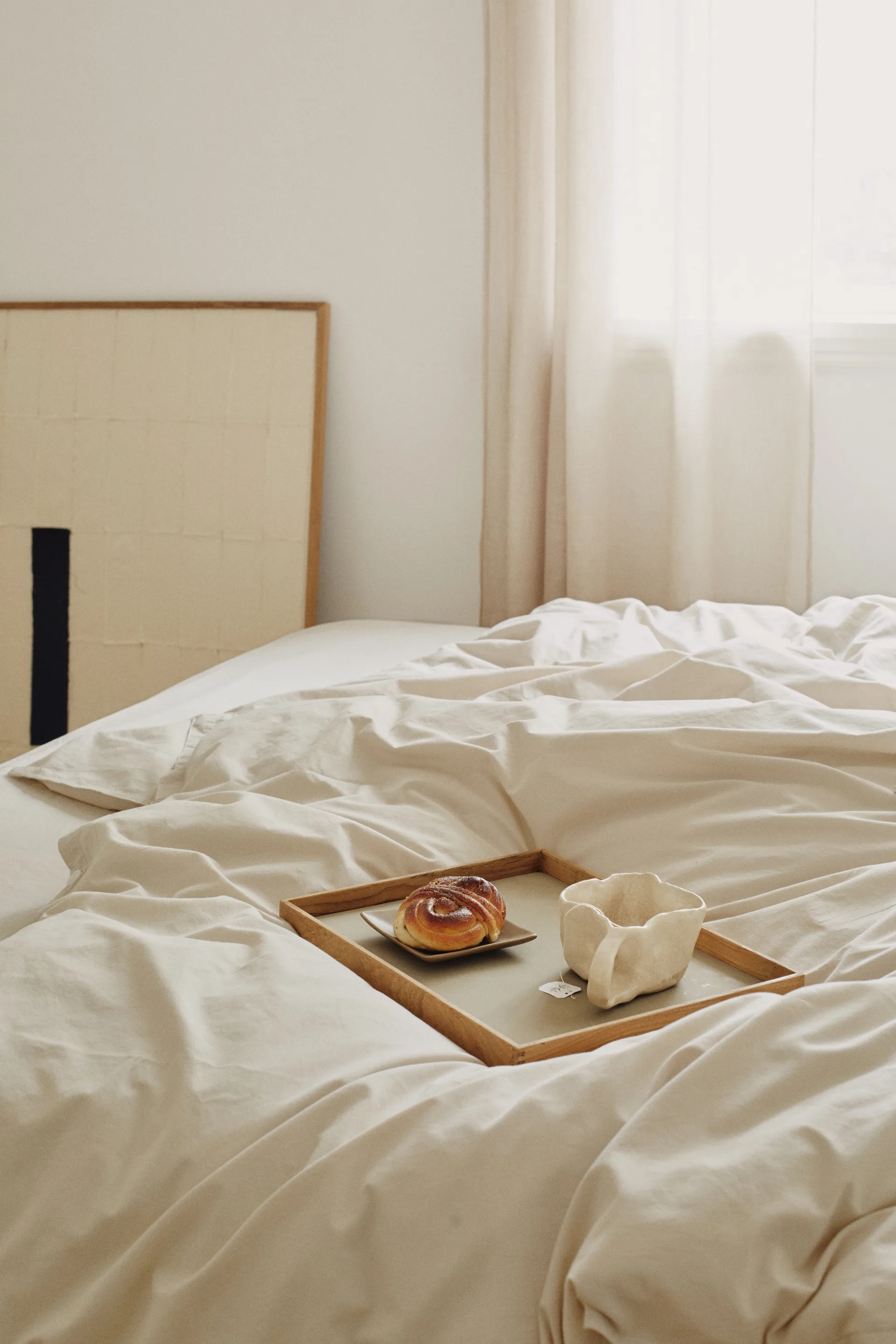 Taca z drewna tekowego Even Square M, Nupo herbal dust LIND DNA