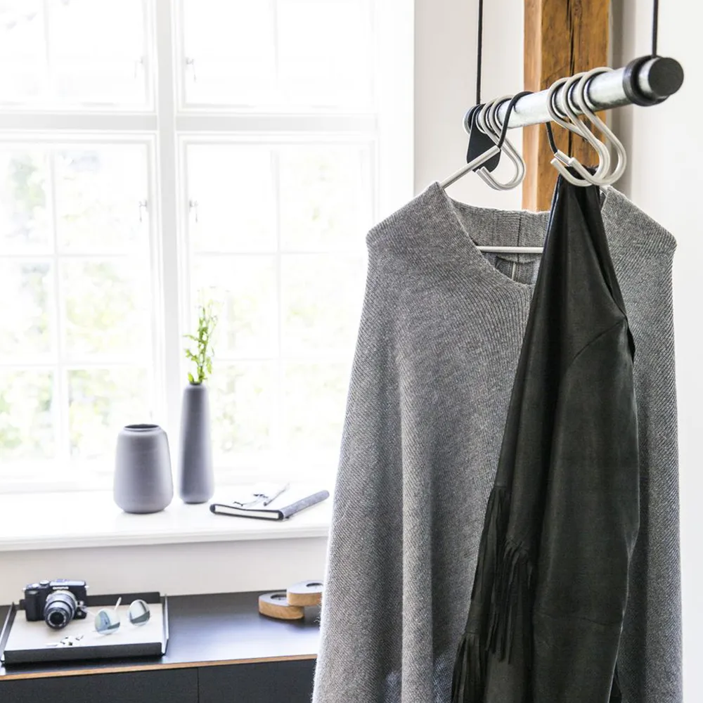 Wieszak na ubrania Swing, oak nature, m, sznur nature LIND DNA