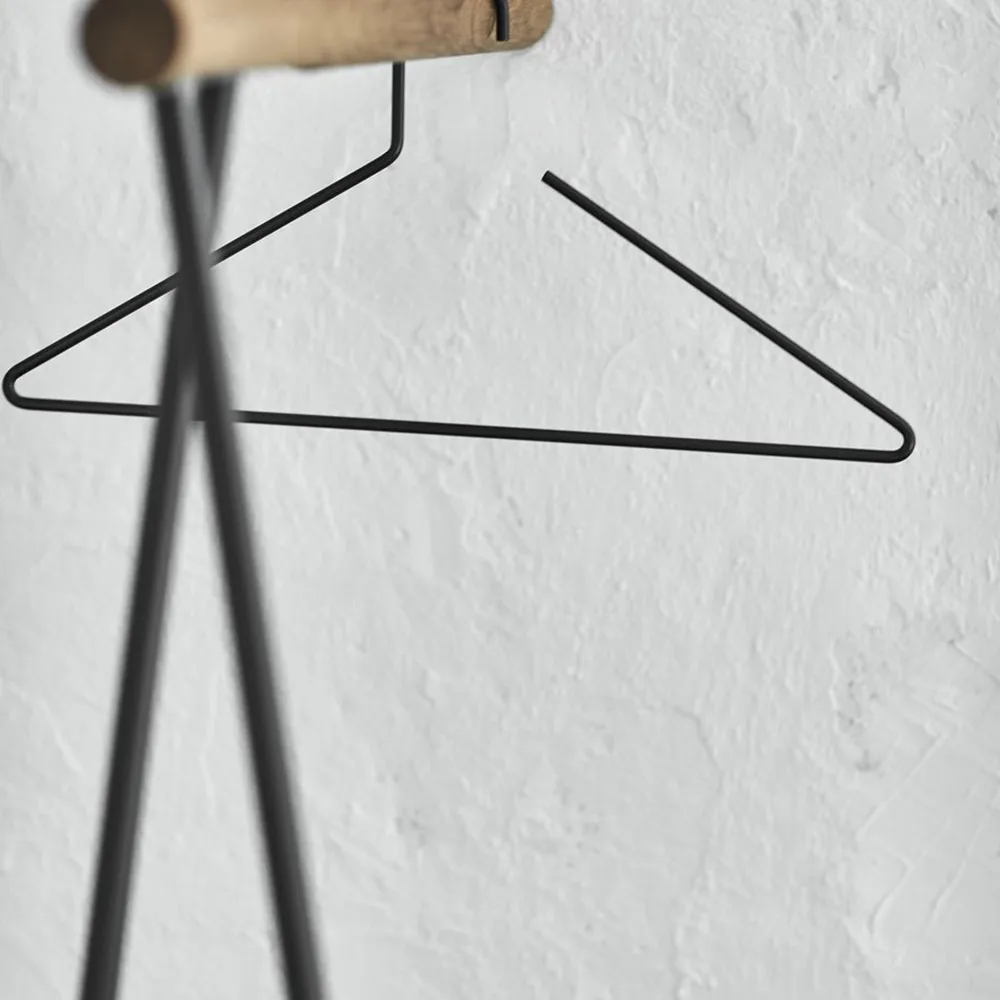 Wieszak Slim, black LIND DNA