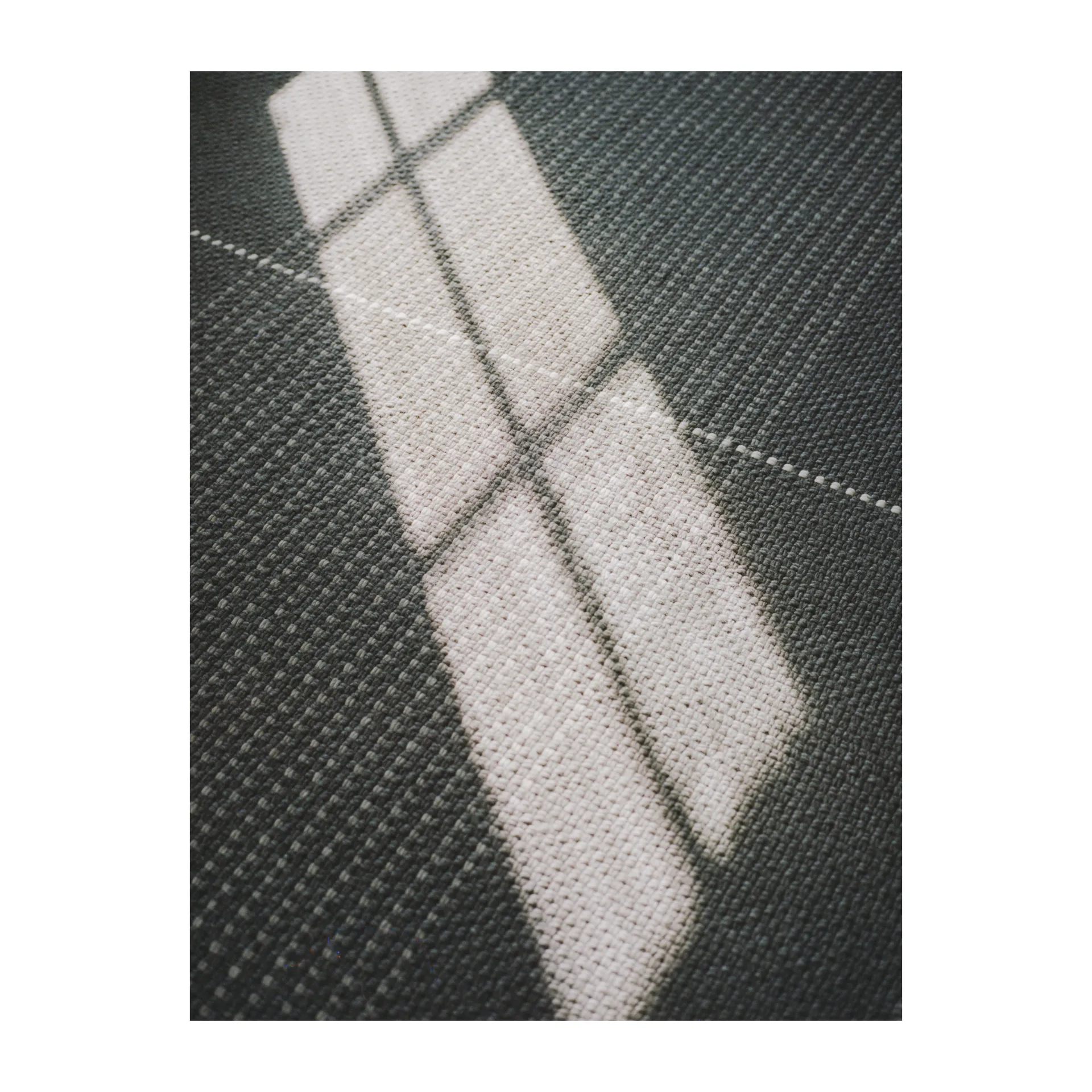 Dywan wełniany Awakened Mind 200x300 cm, Charcoal Linie Design