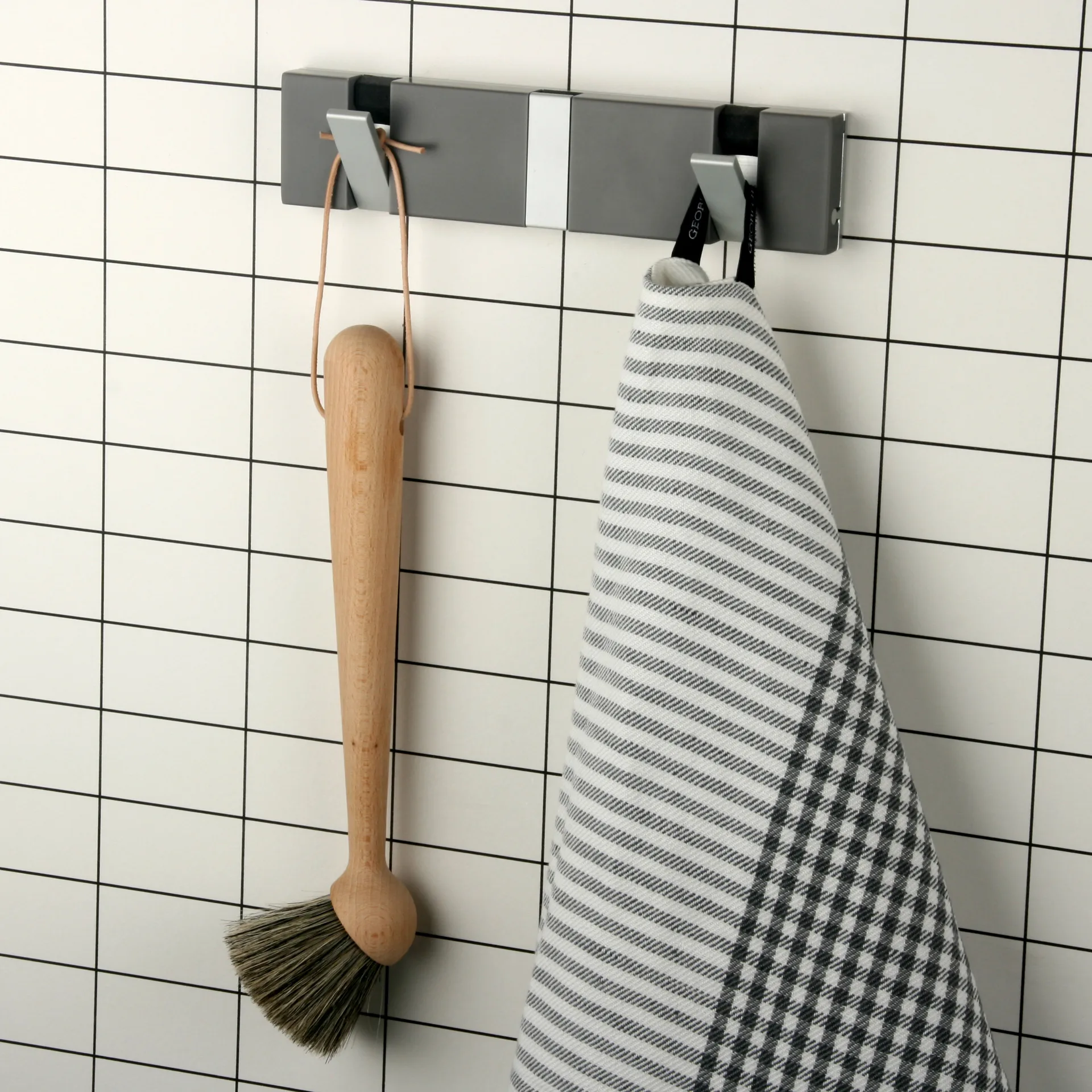 Wieszak Knax 20 cm kompozytowy, szary LoCa