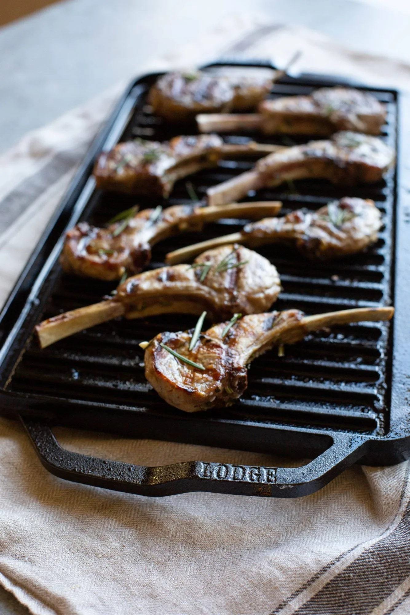 Dwustronna płyta do smażenia i grillowania Chef collection, 50x25 cm Lodge