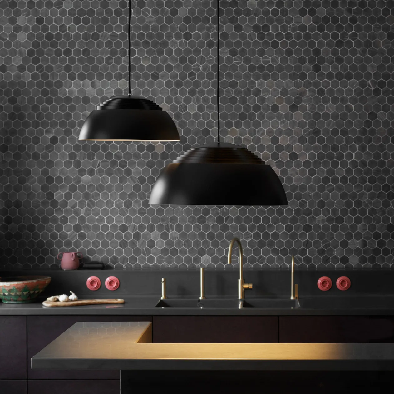 AJ Royal lampa wisząca Ø50 cm, Czarny Louis Poulsen