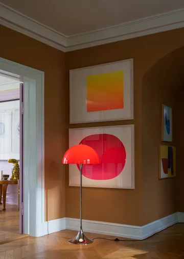Lampa podłogowa Panthella 500 - Original opal red - Louis Poulsen