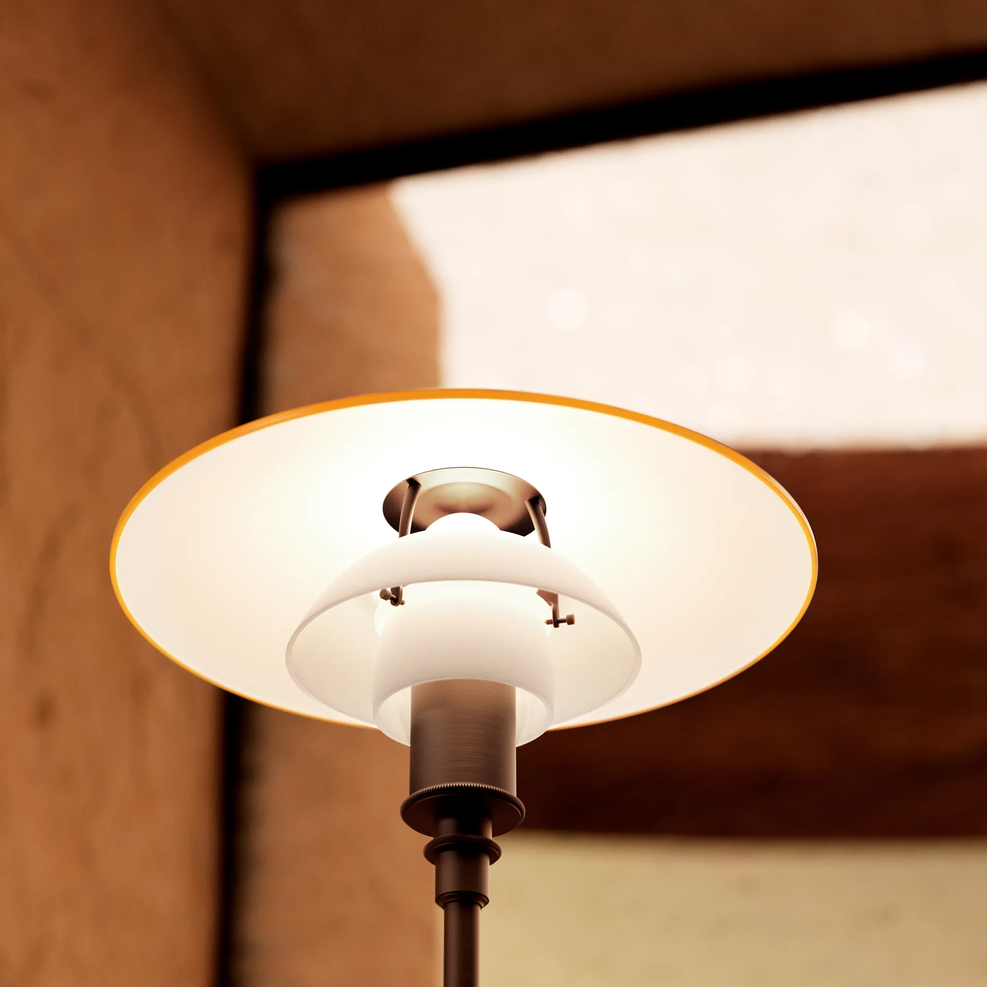 Lampa podłogowa PH 3½-2½ Centenary Edition, Amber-opal white Louis Poulsen