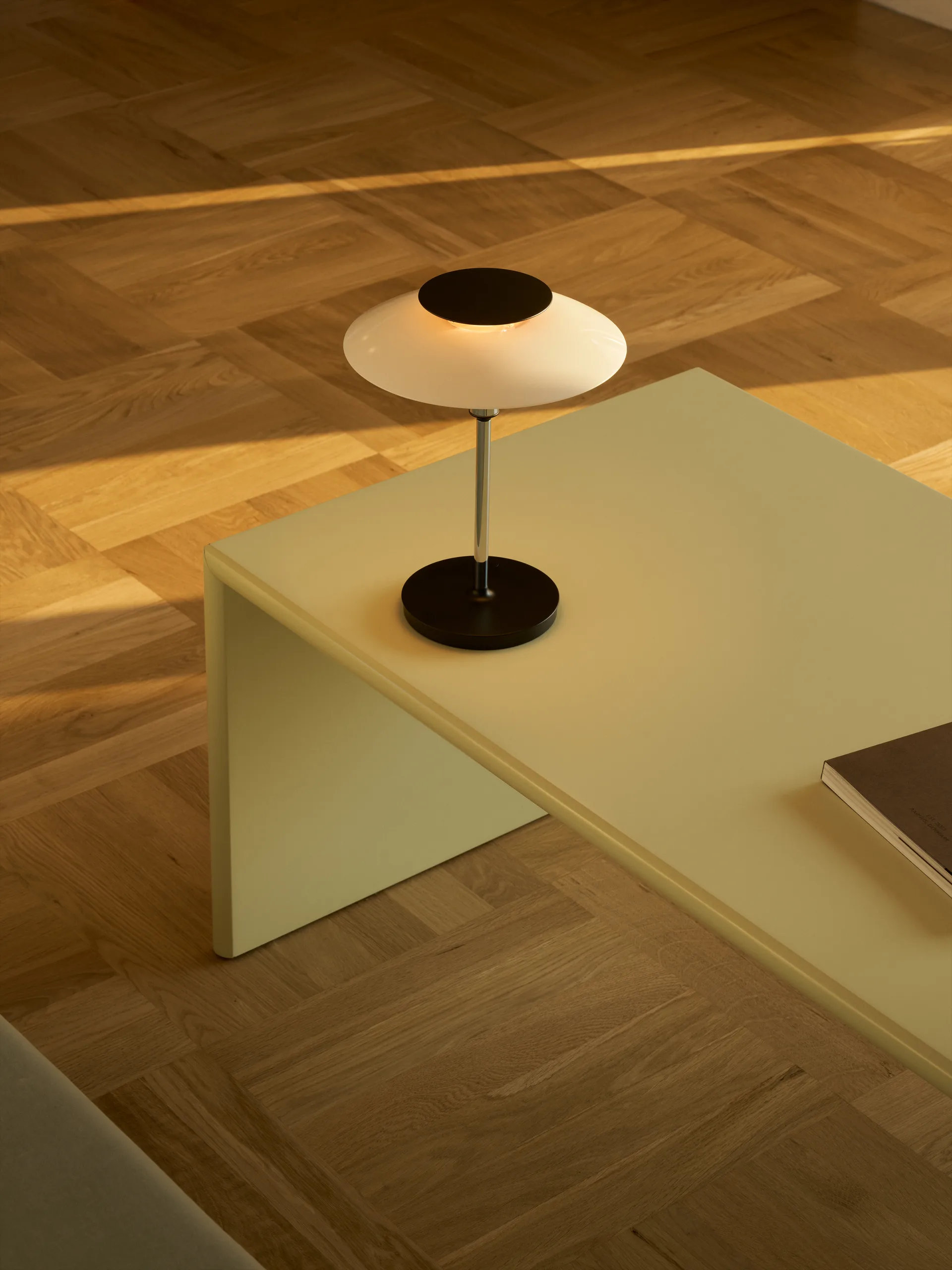 Lampa przenośna PH 80, Biały opal, chromowany Louis Poulsen