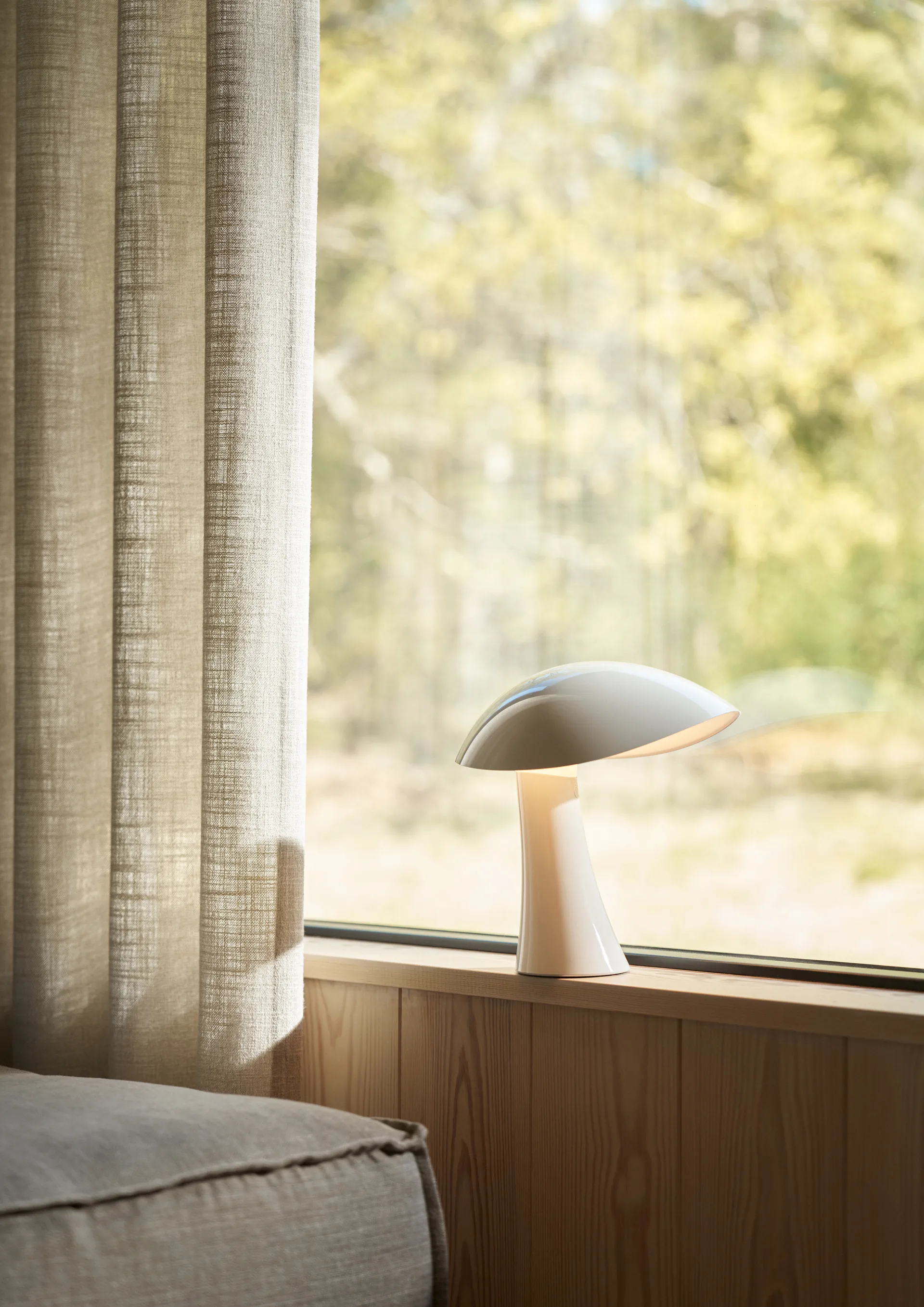 Lampa przenośna Rumee 220, Cloud White Louis Poulsen