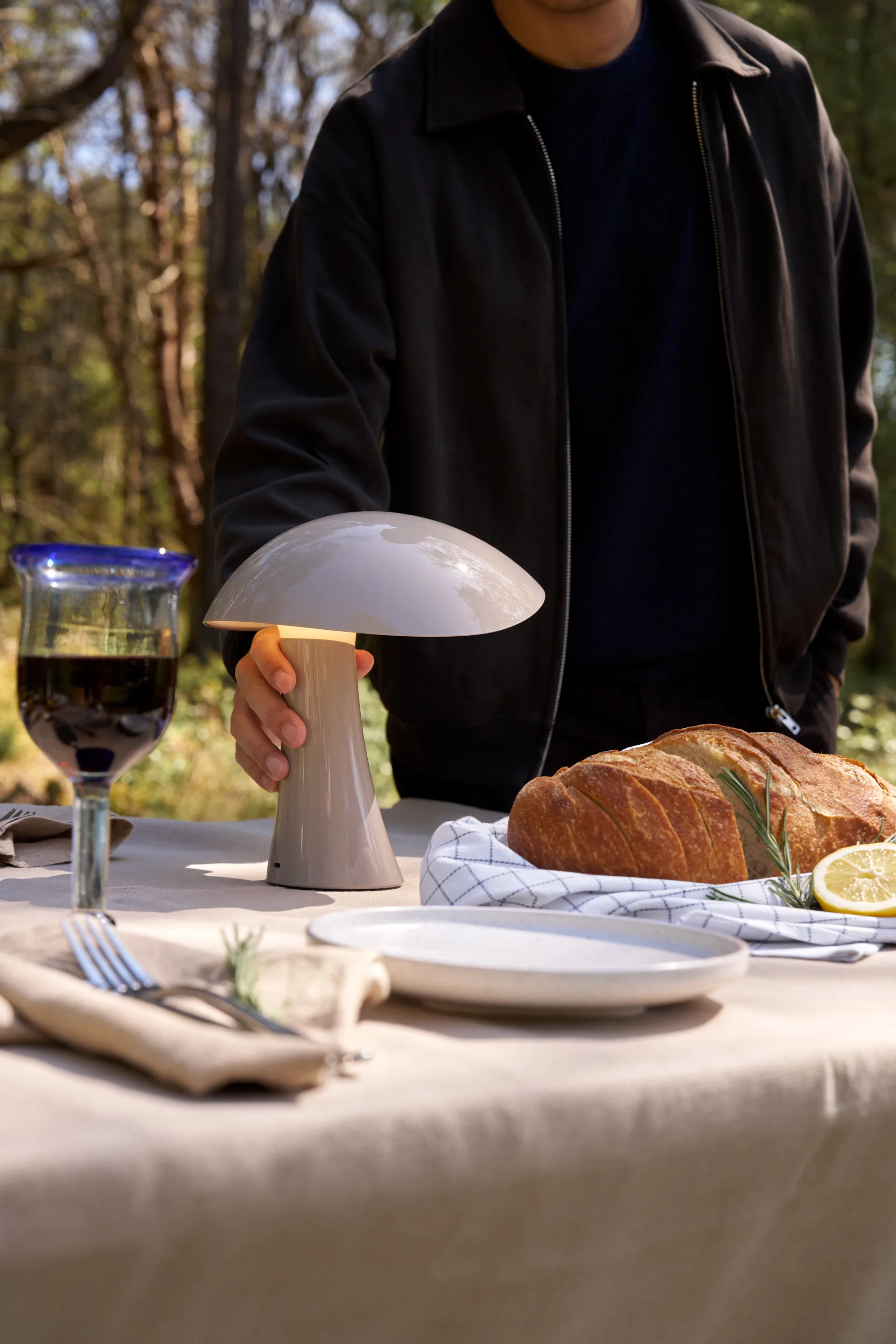 Lampa przenośna Rumee 220, Earth Grey Louis Poulsen