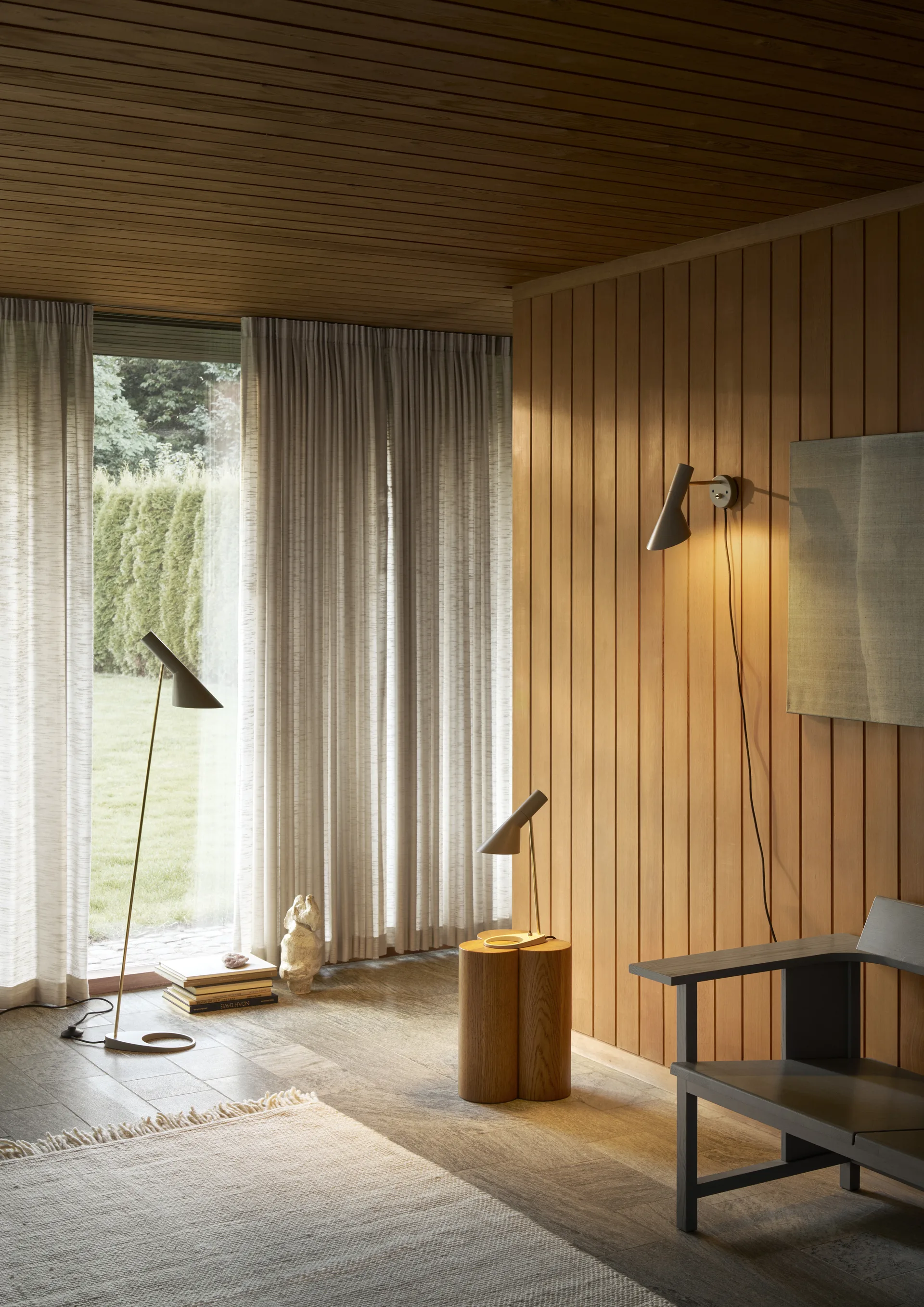 Lampa ścienna AJ, Brass-warm grey Louis Poulsen