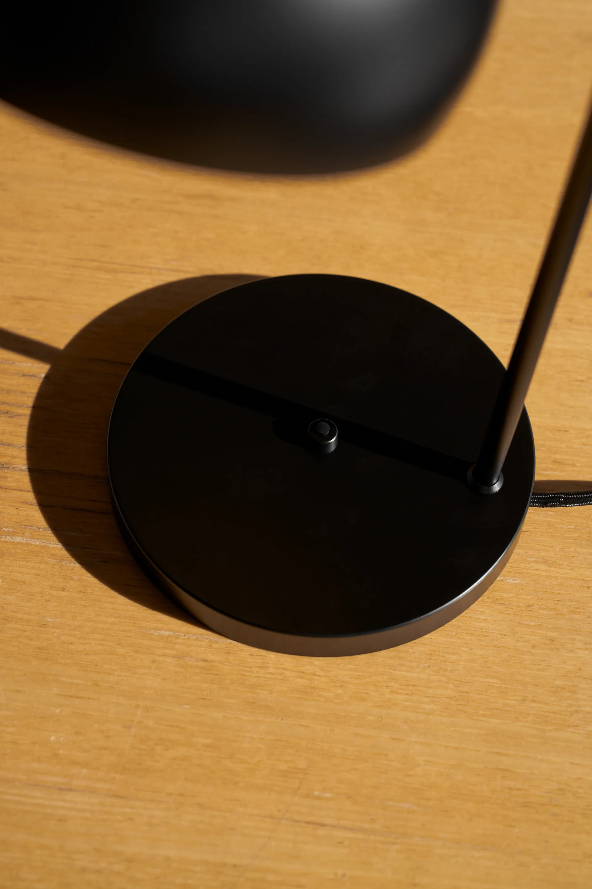 Lampa stołowa FJ Elements Ø17,5 cm, Black Louis Poulsen