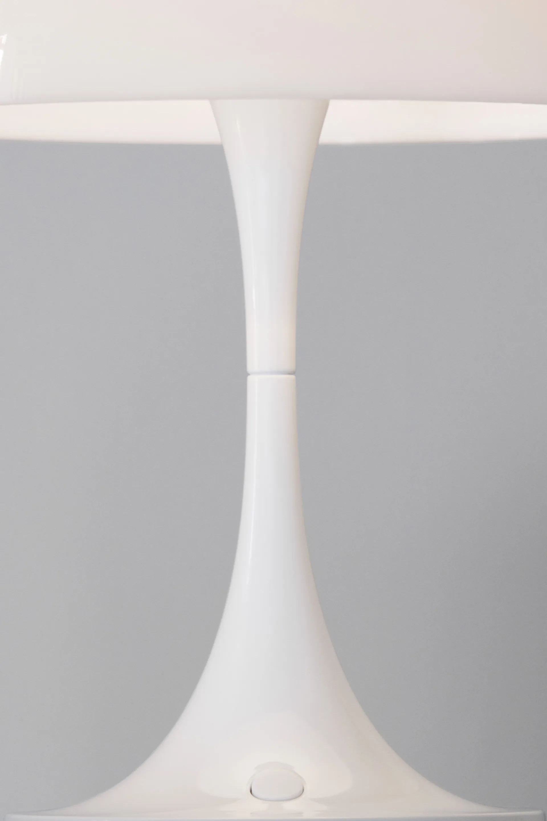 Lampa stołowa Panthella 160 portable, Szkło opalowe Louis Poulsen