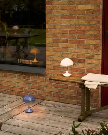 Lampa stołowa Panthella 160 Portable v3 - Opal white - Louis Poulsen