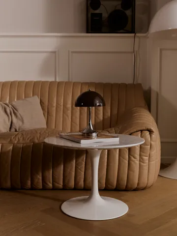 Lampa stołowa Panthella 160 Portable v3 - Original Opal Brown - Louis Poulsen