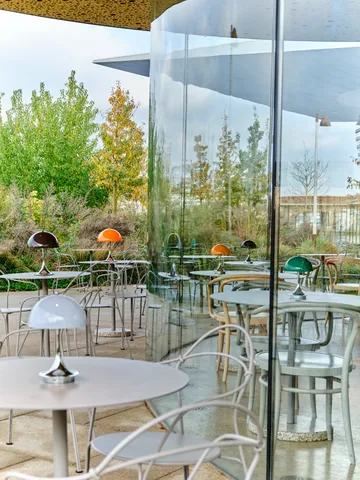 Lampa stołowa Panthella 160 Portable v3 - Original Opal Orange - Louis Poulsen