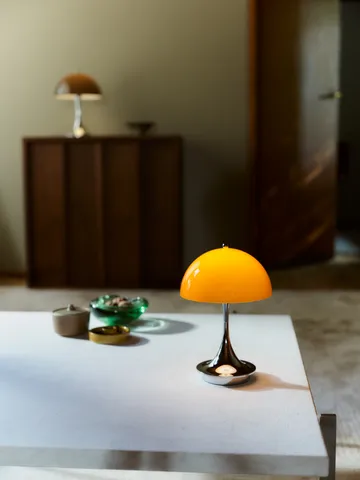 Lampa stołowa Panthella 160 Portable v3 - Original Opal Orange - Louis Poulsen