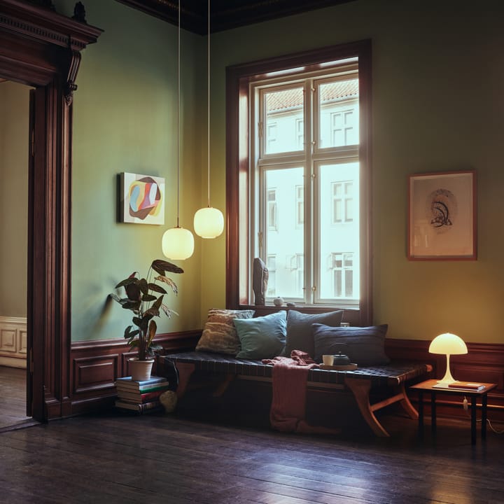 Lampa stołowa Panthella MINI, Białe szkło opalowe Louis Poulsen