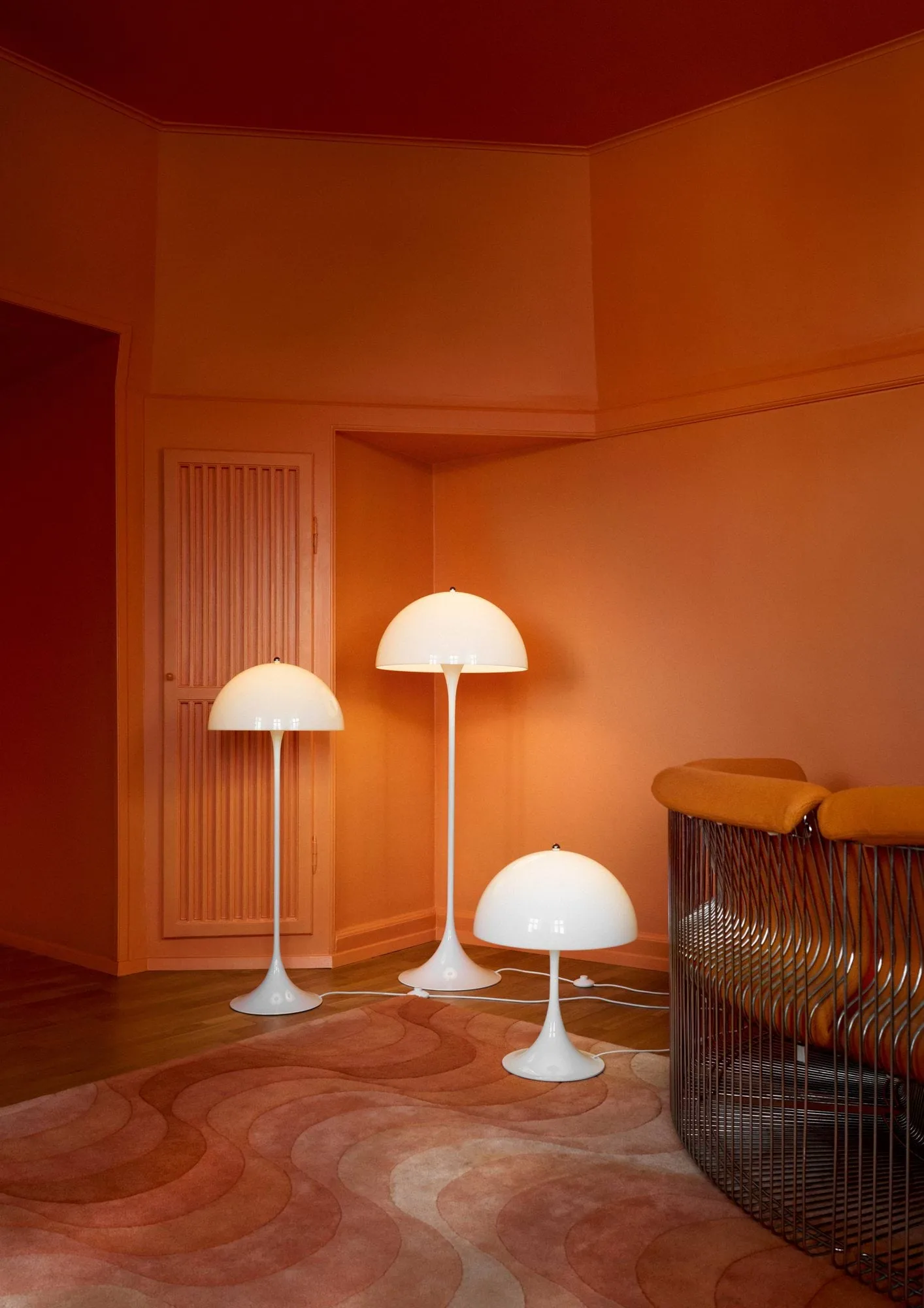 Lampa stołowa Panthella, V3, Opal whie Louis Poulsen