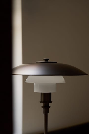 Lampa stołowa PH 3/2 Luna - Aged brass-szkło opalowe - Louis Poulsen