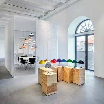 Lampa stołowa przenośna Panthella 250 - pomarańczowy - Louis Poulsen