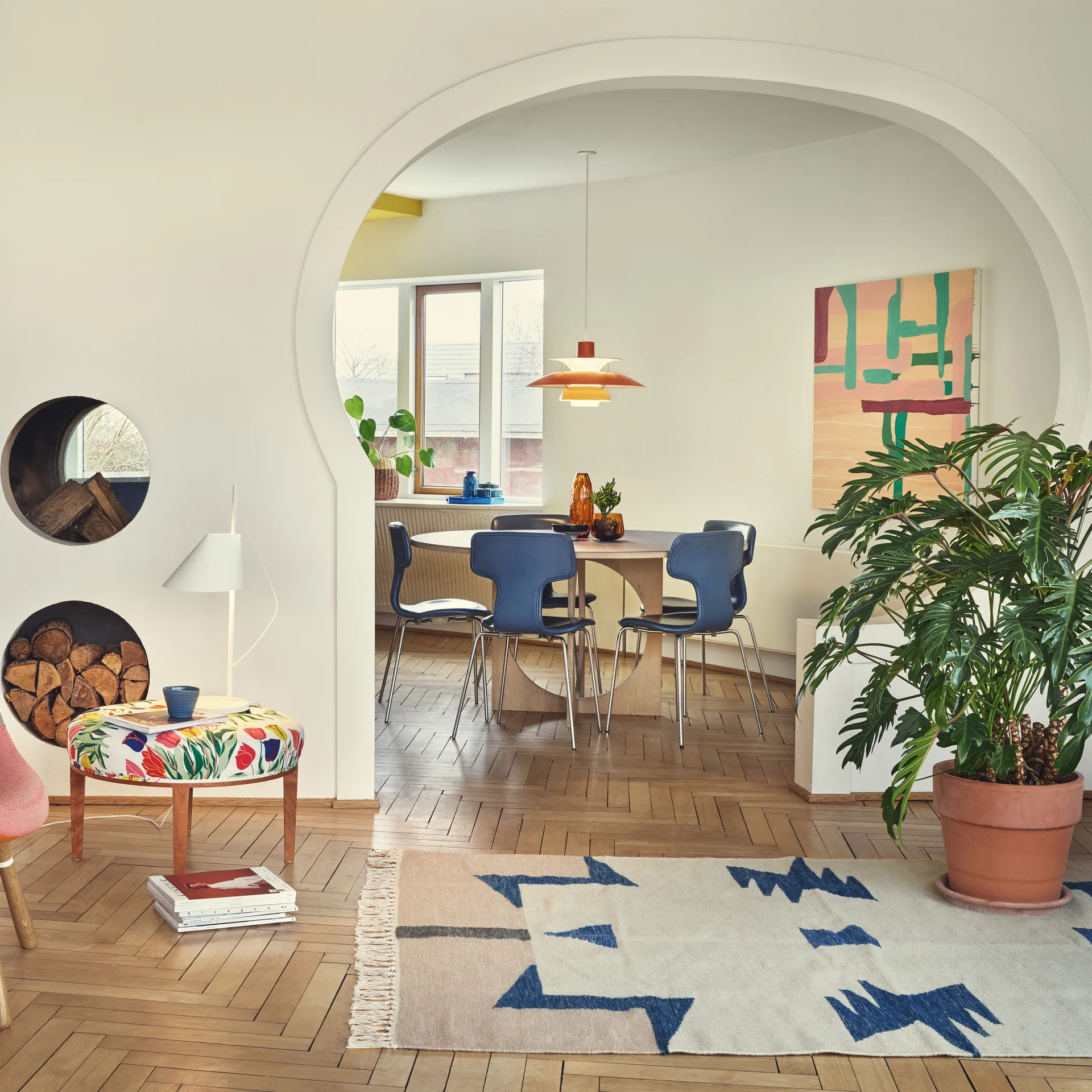 Lampa stołowa Yuh, Biały Louis Poulsen